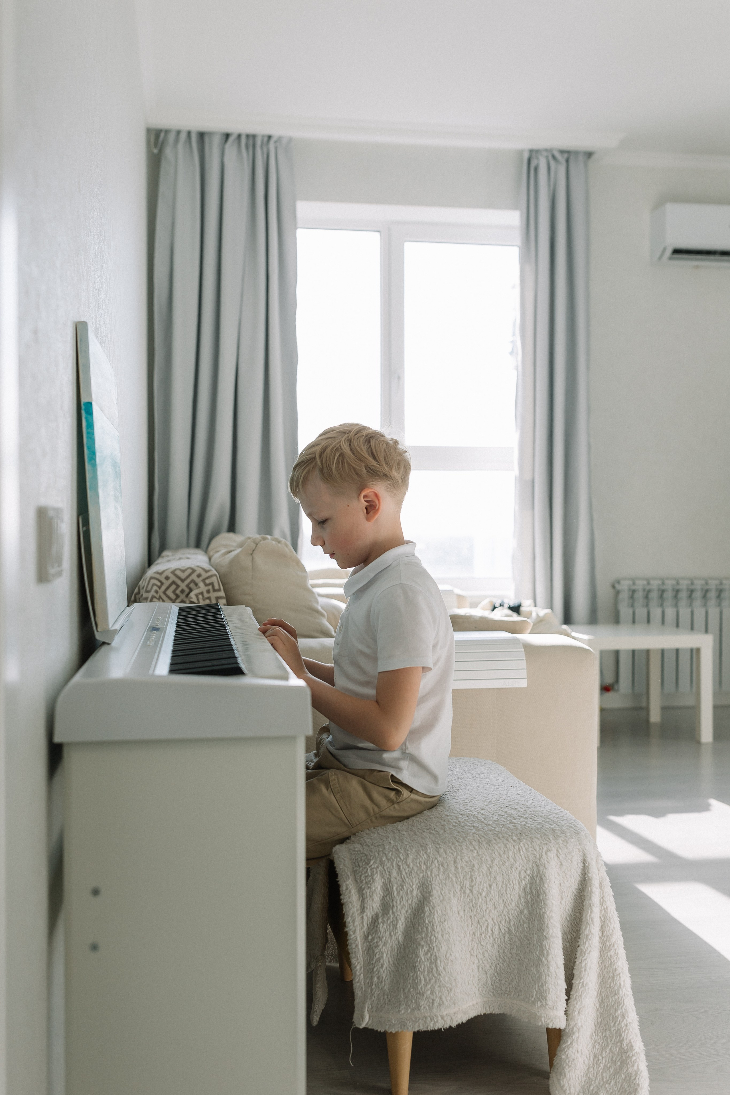 Тима, Мила, Алёша, Алисия домашняя. Семейный фотограф в Волгограде Надежда Головко