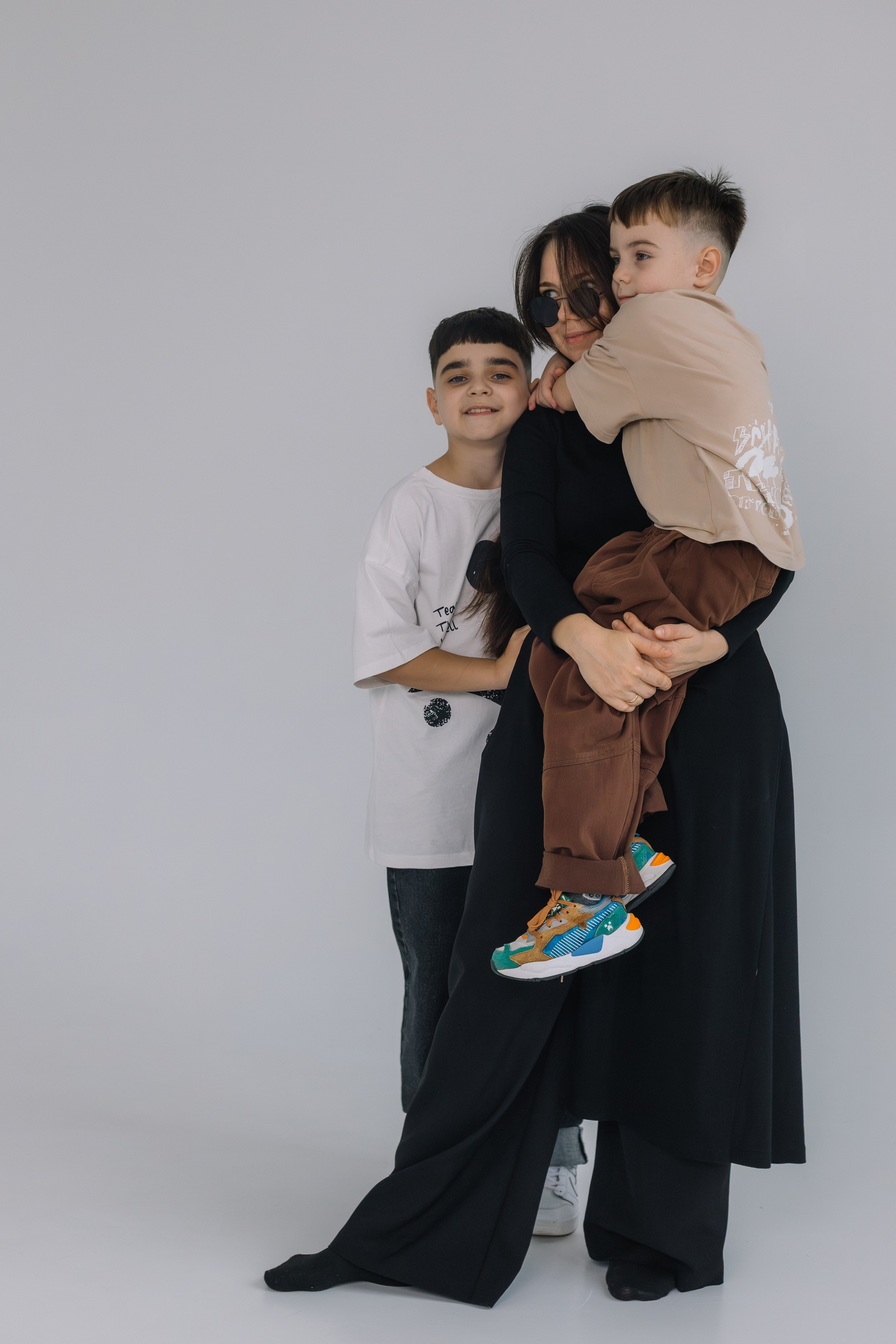 Жора, Ксюша, Владимир и Никита. Семейный фотограф в Волгограде Надежда Головко