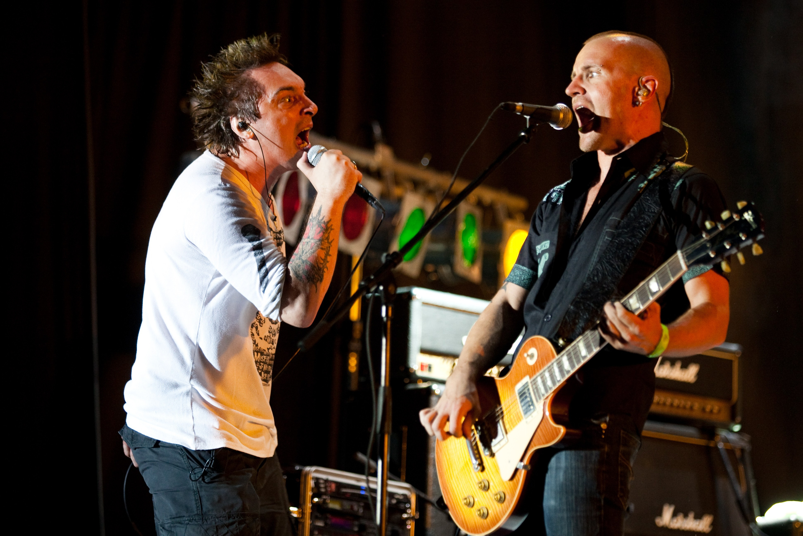 Михаил Горшенев во время выступления группы Король и Шут в Зеленом театре 31 июля 2009 года