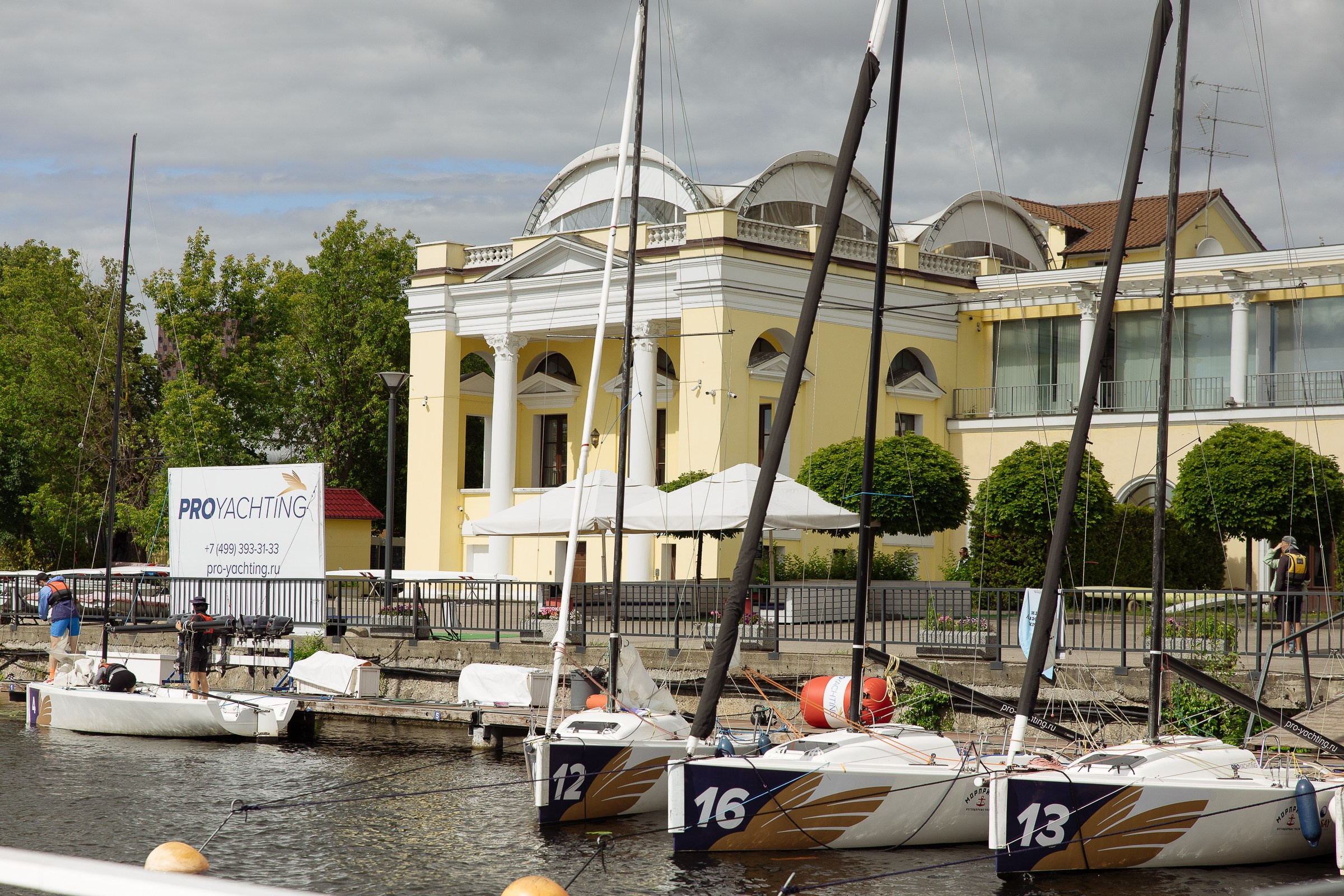 Выставка яхт и катеров. Ryal Yacht Club. Фотограф в Москве