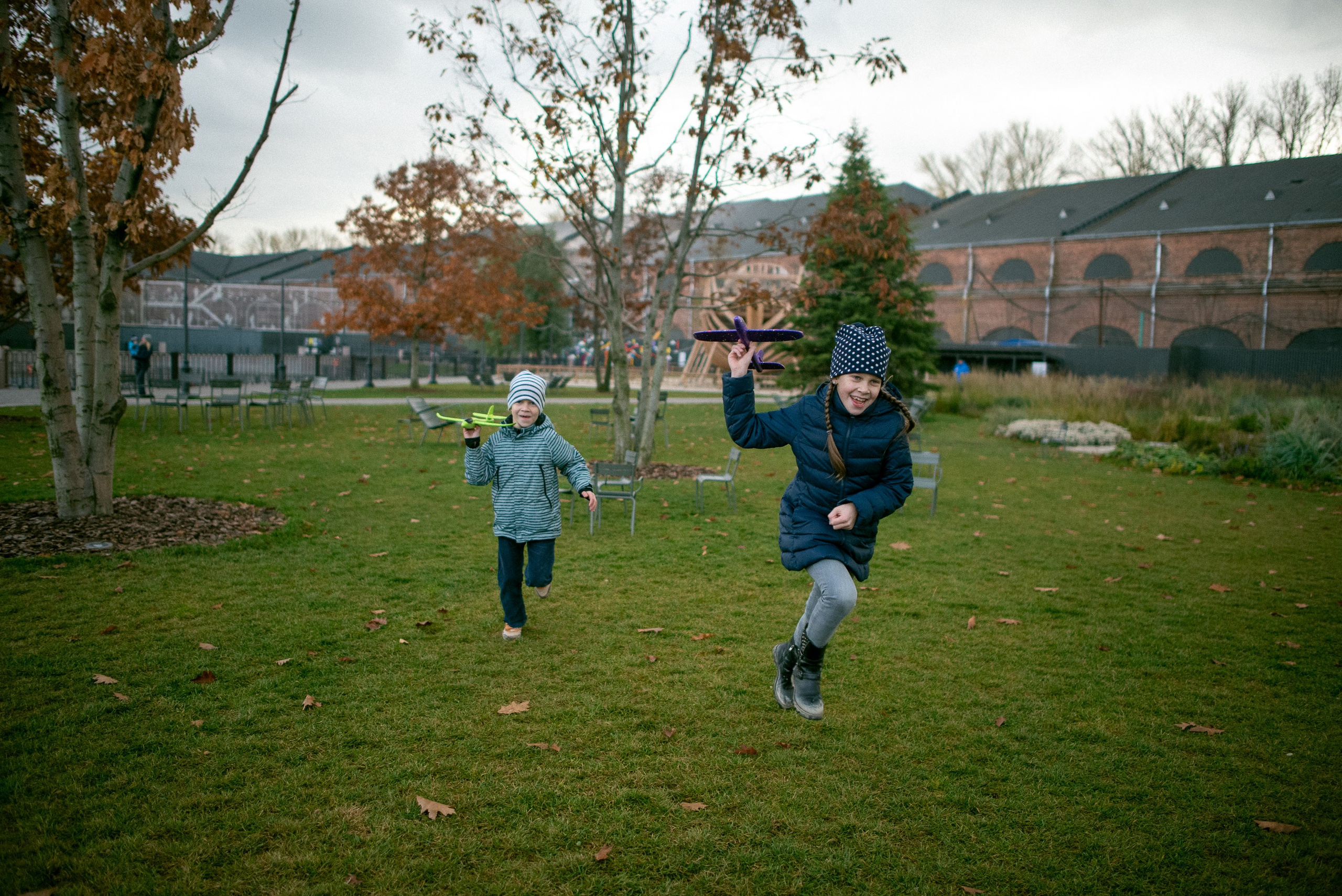 Walk in New Holland. Documentary family photography in Barcelona and beyond
