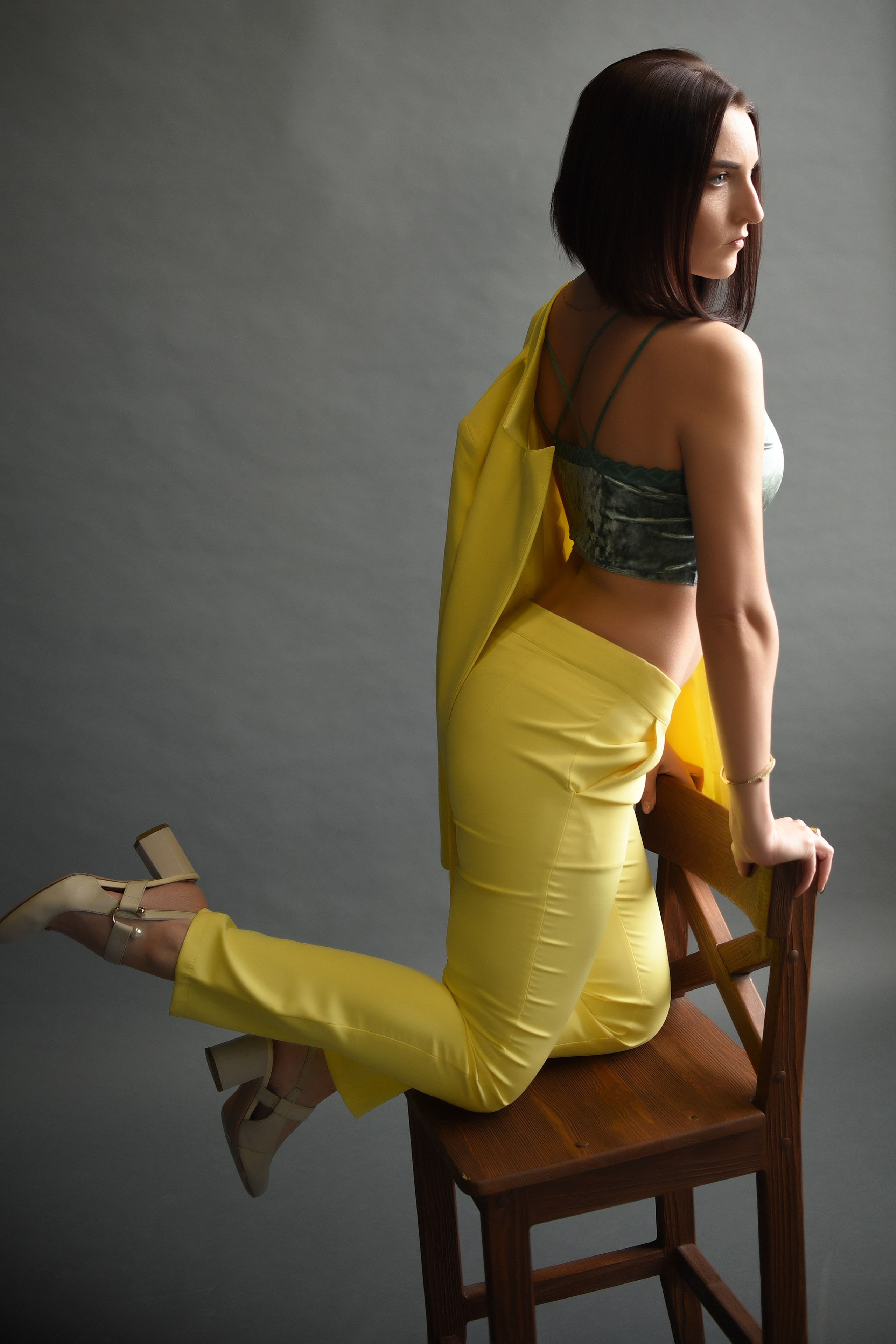 Индивидуальная студийная. Свадебный, семейный, детский, контент фотограф в Омске Максим Ильин