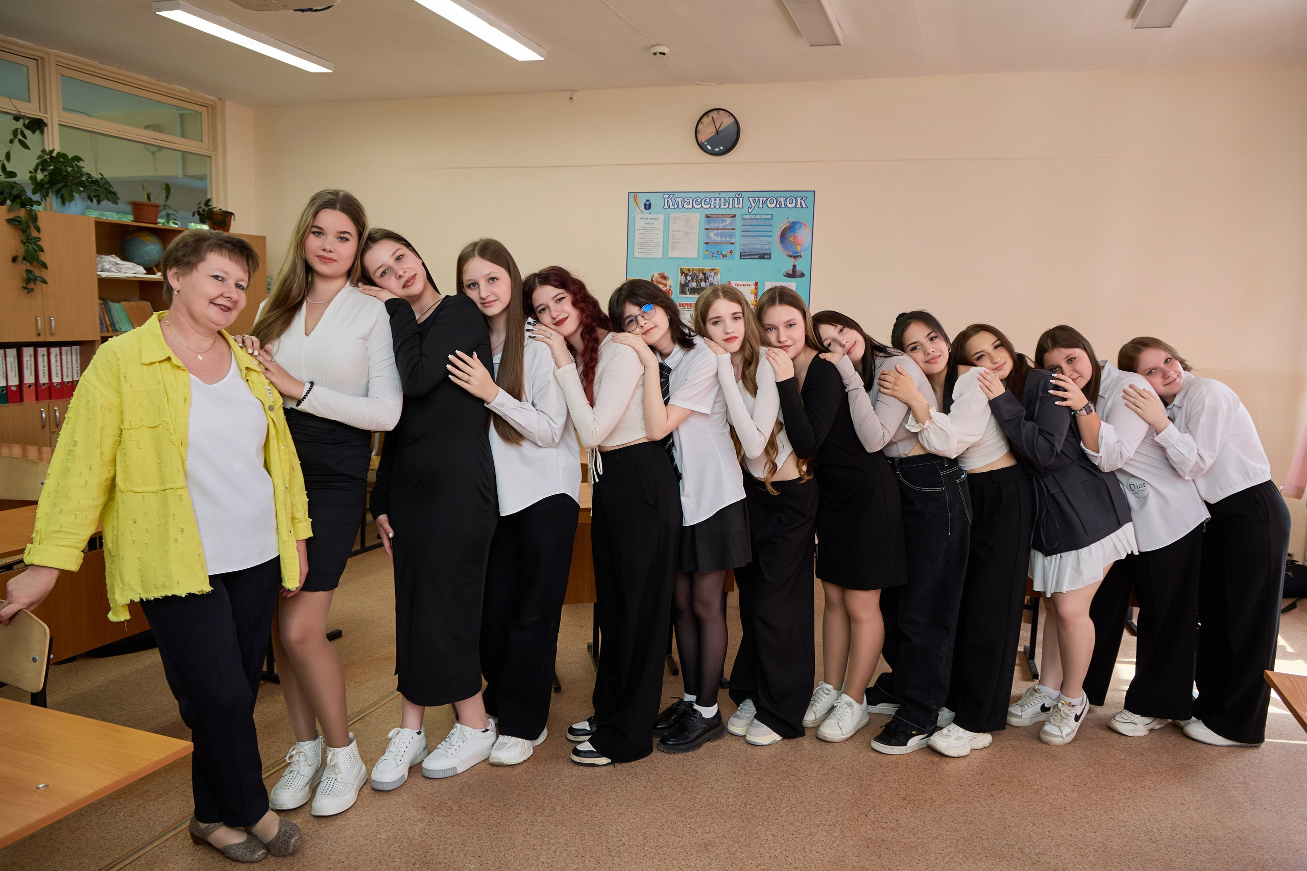 Школа 126 трюмо 9 класс. Фотограф Барнаул Фатыхов Тимур