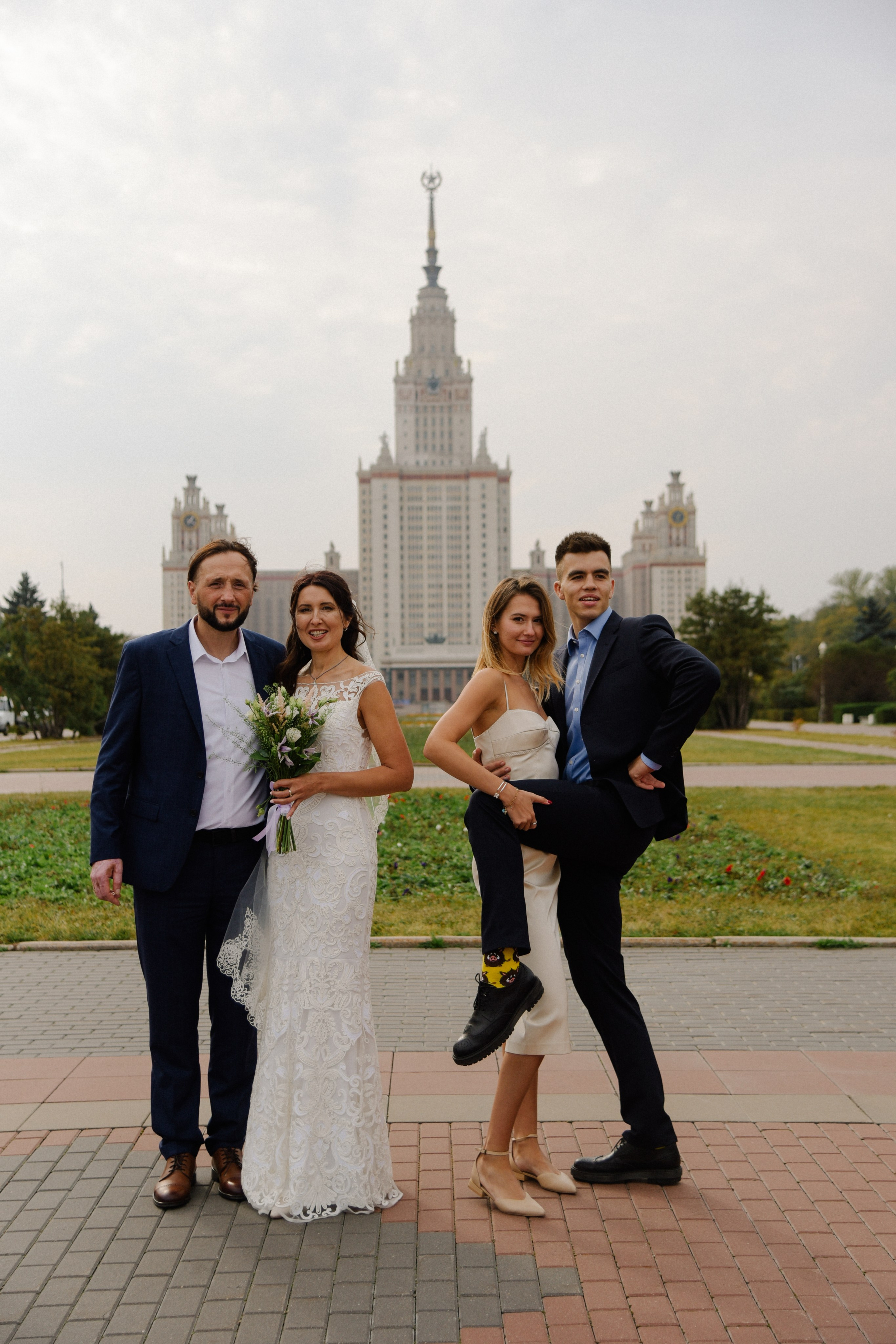 Венчание Храм Живоначальной Троицы на Воробьёвых горах. Фотограф Лола Волна, город Москва