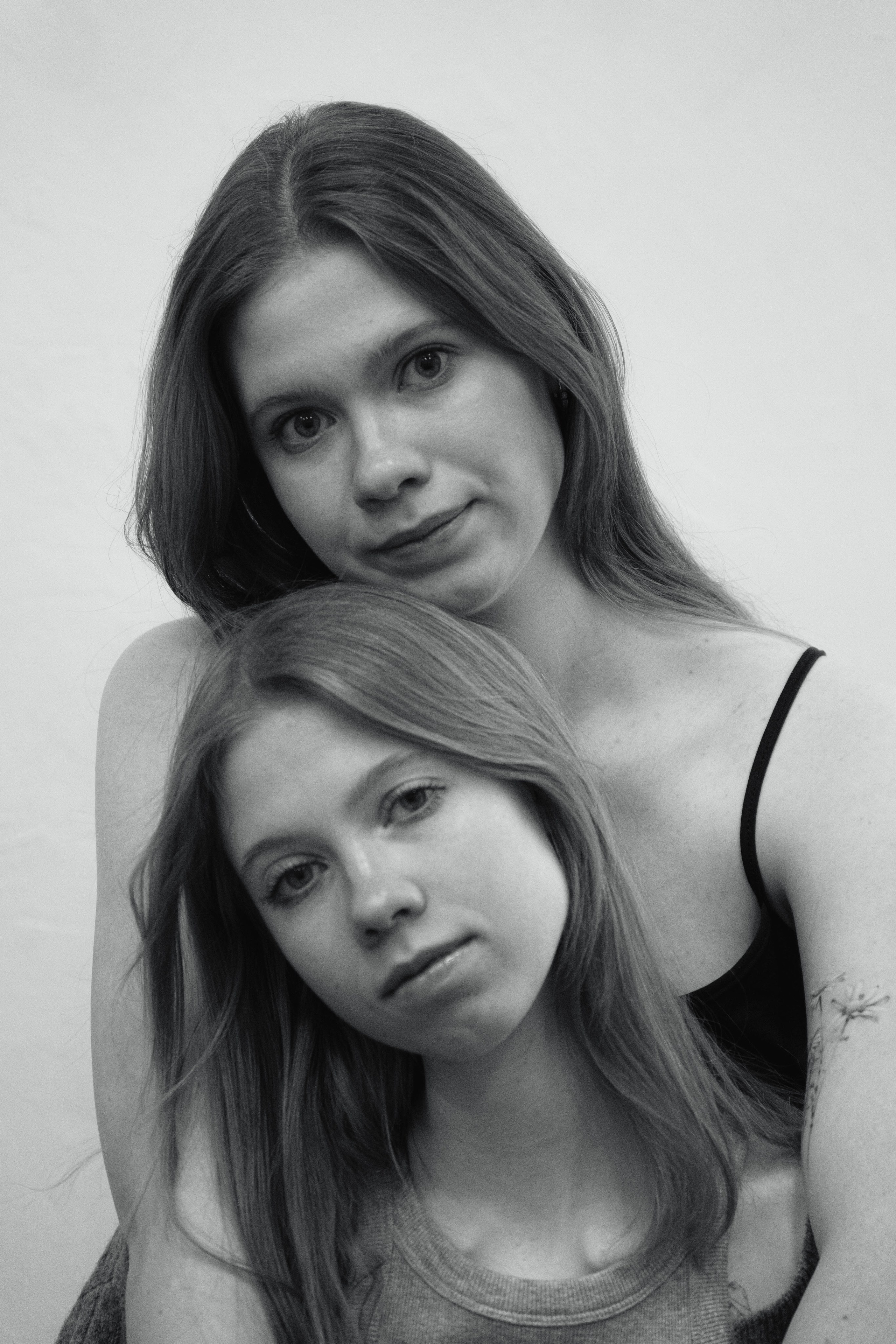 Сёстры. Со стороны / репортажный фотограф в СПб