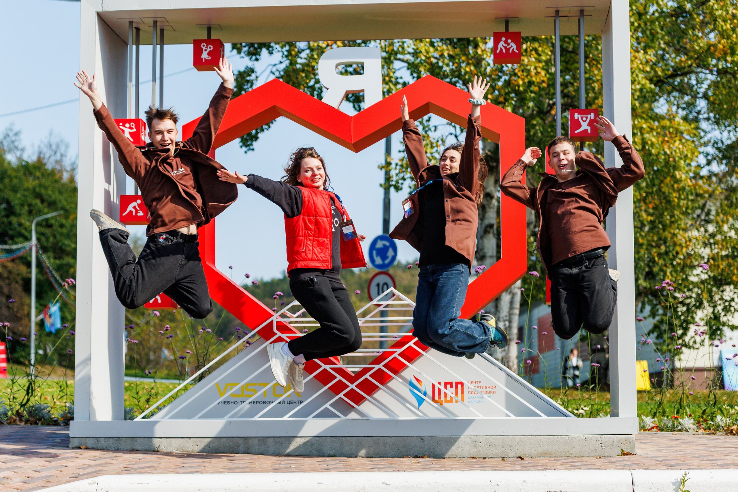 ОстроVа-2025. Свадебный, семейный и репортажный фотограф в Южно-Сахалинске Артур Петросян