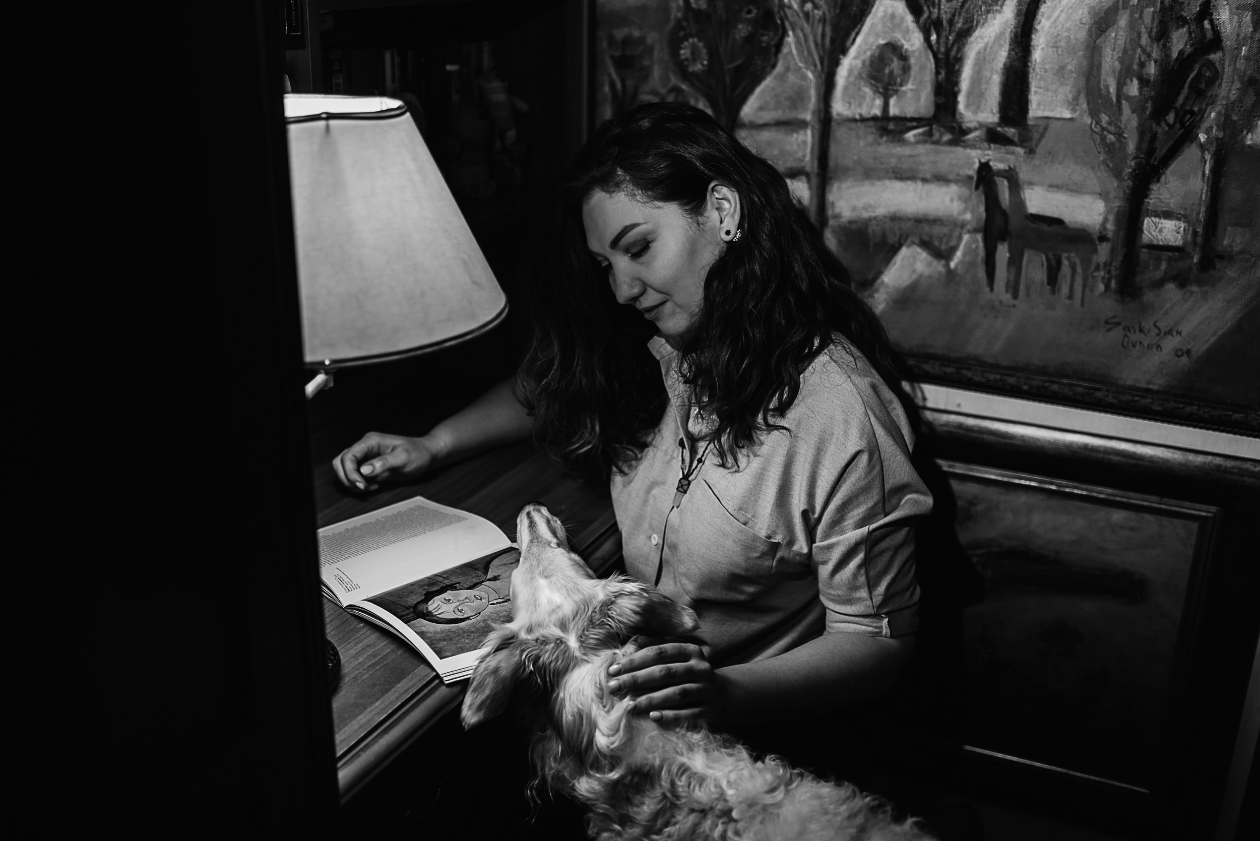 Квартира с картинами. Алиса, Андрей и их пушистая семья. Семейный Фотограф в Москве Ирина Хохлова