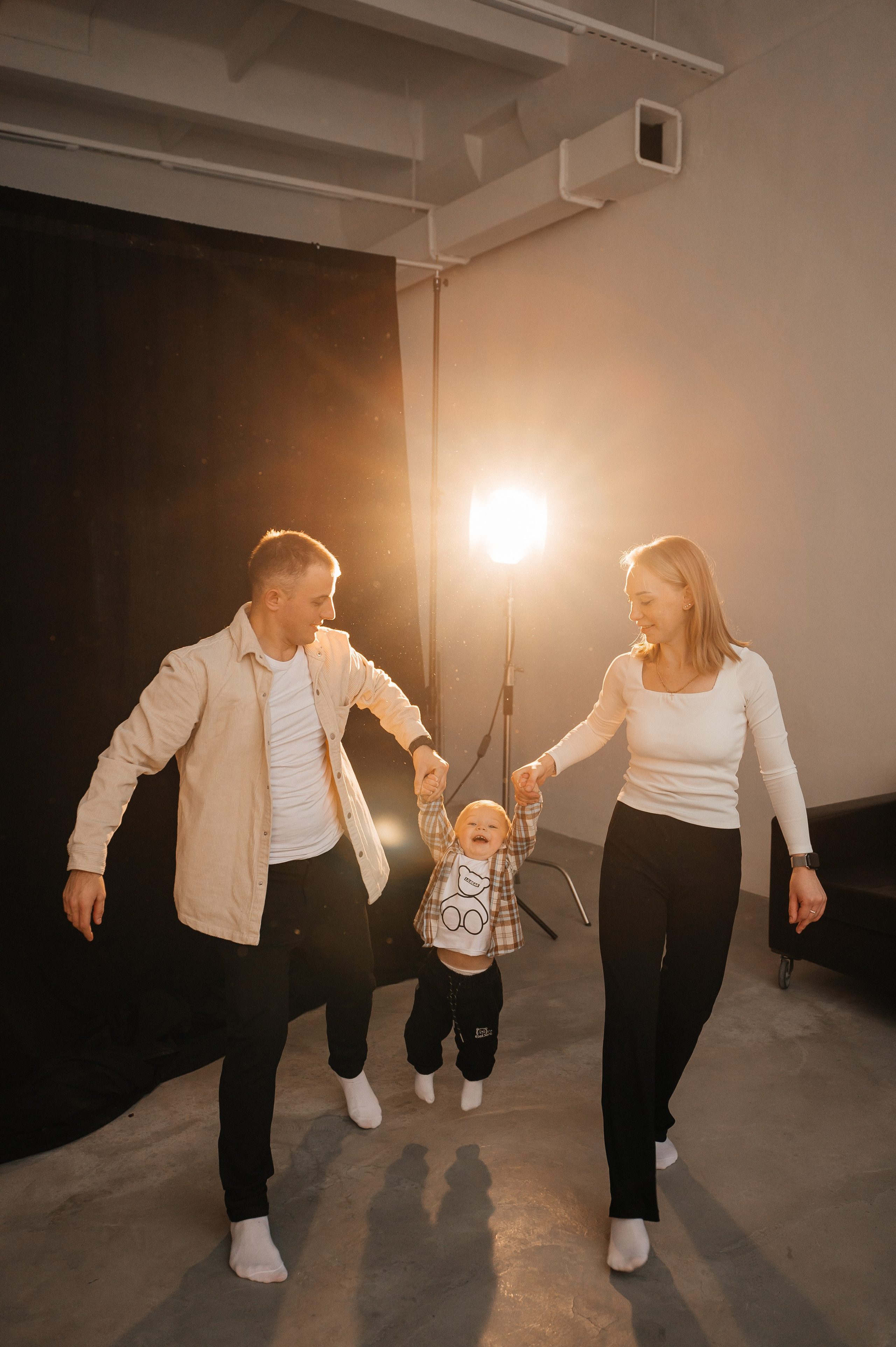 Ваня, Кристина и Мирон. Свадебный и семейный фотограф в городе Смоленске