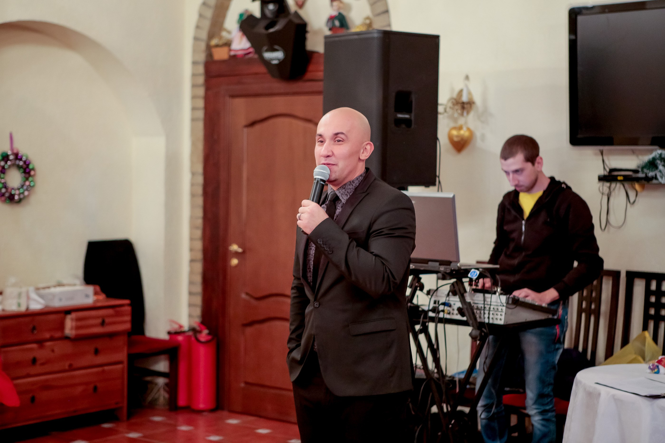 Корпоратив. Max Matvich and Victoria Basova are professionals in their field