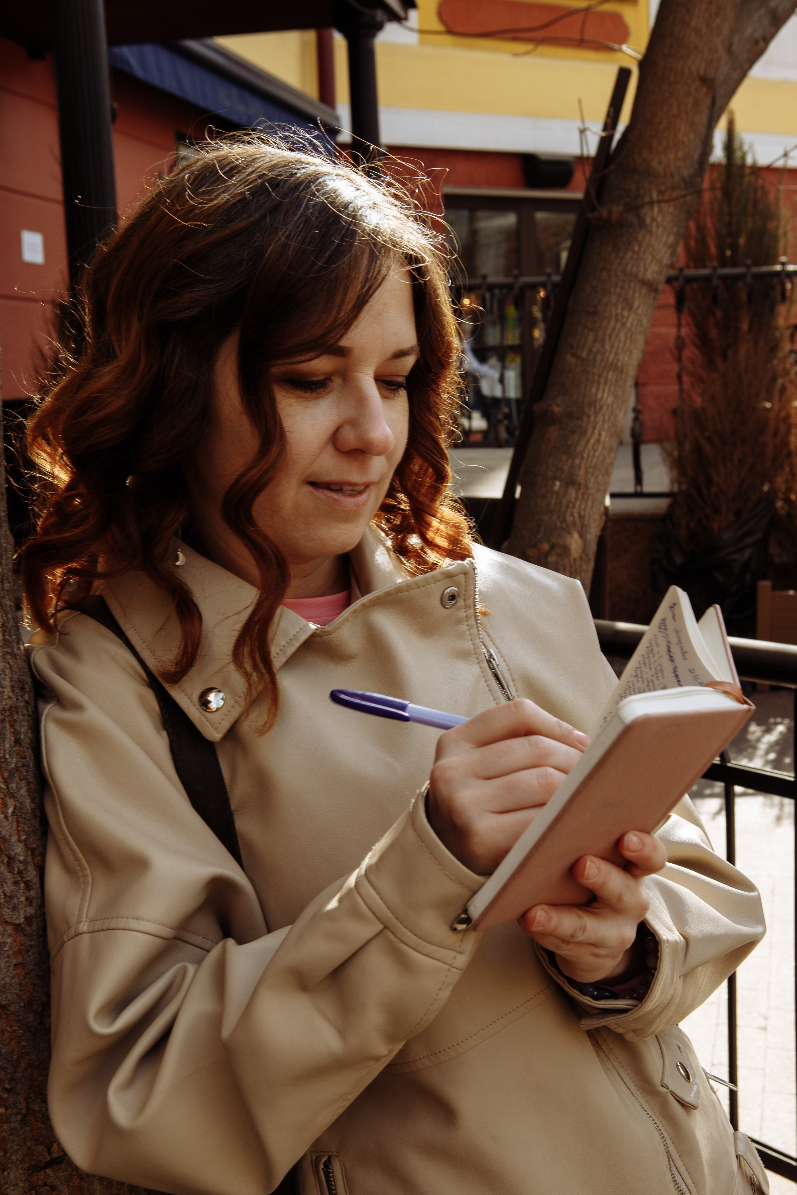 Марина. Фотограф в Иркутске Анастасия Кись. Студийная фотосессия беременности в тканях Иркутск. Семейная фотосессия, ПОРТРЕТ «ПОКОЛЕНИЕ»