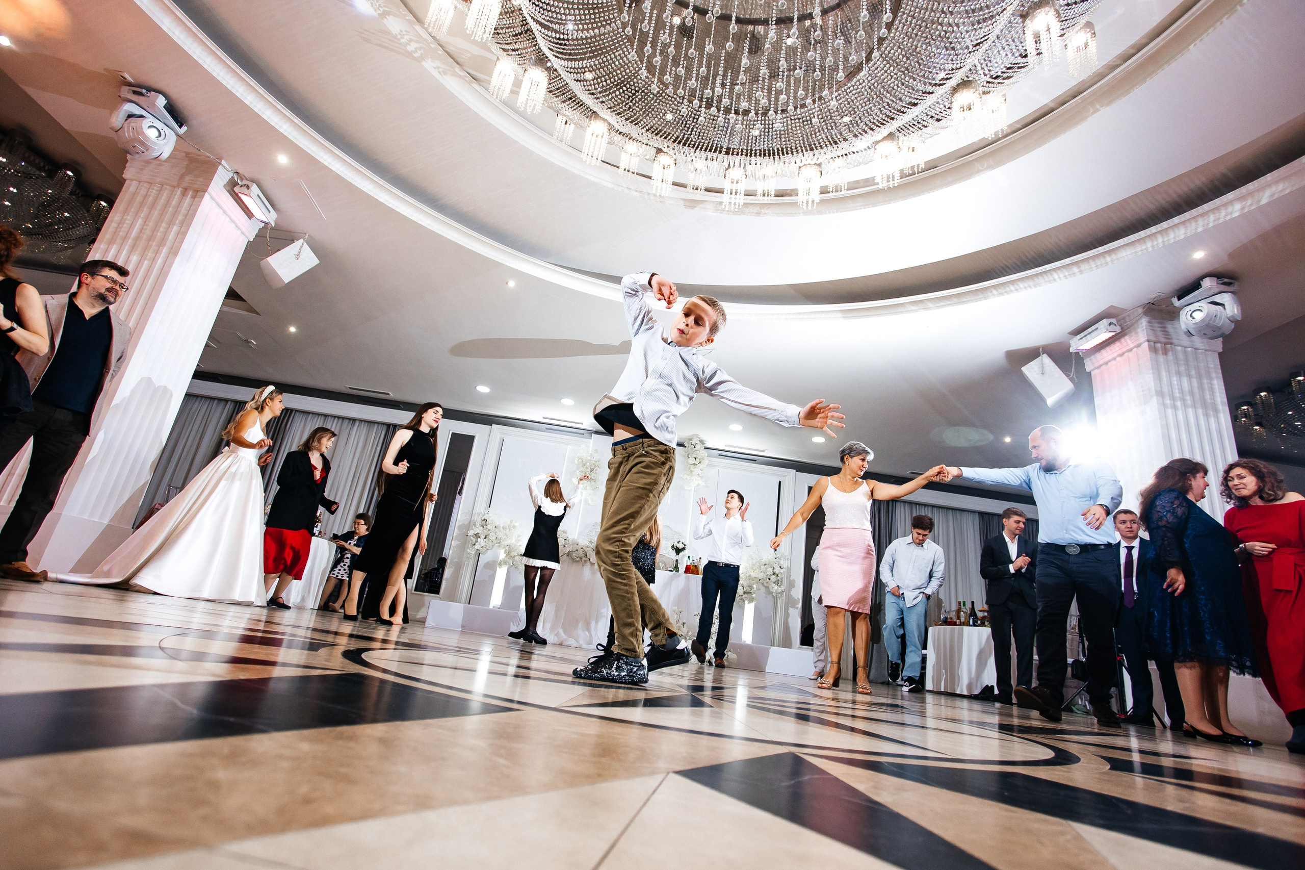 Sasha & Alena. Свадебный фотограф в Москве Виктория Арехова