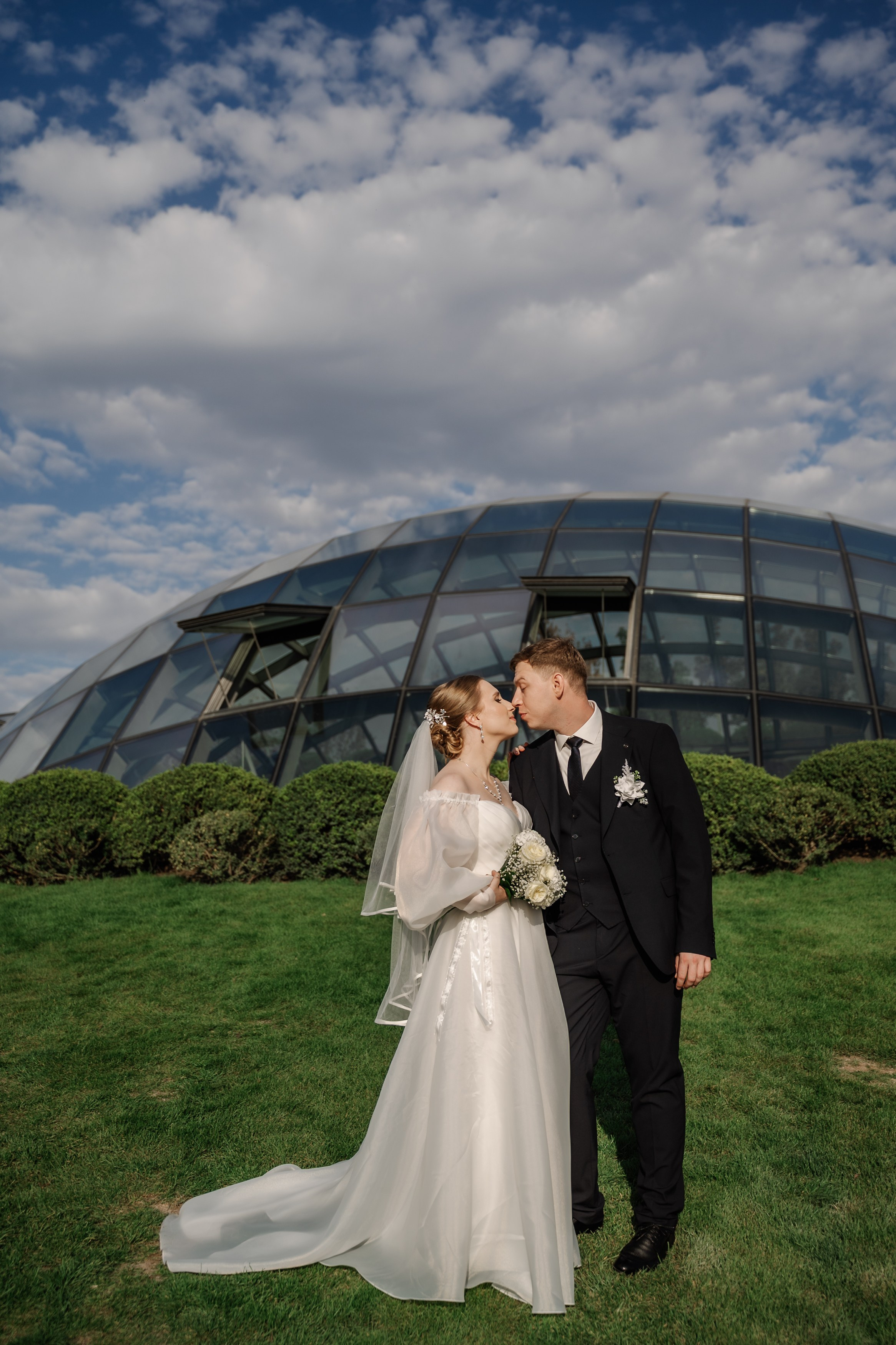 Свадебная фотосессия в парке Краснодар. Фотограф из Краснодара Ангелова Алла — сделаю фотографии моментов вашей жизни