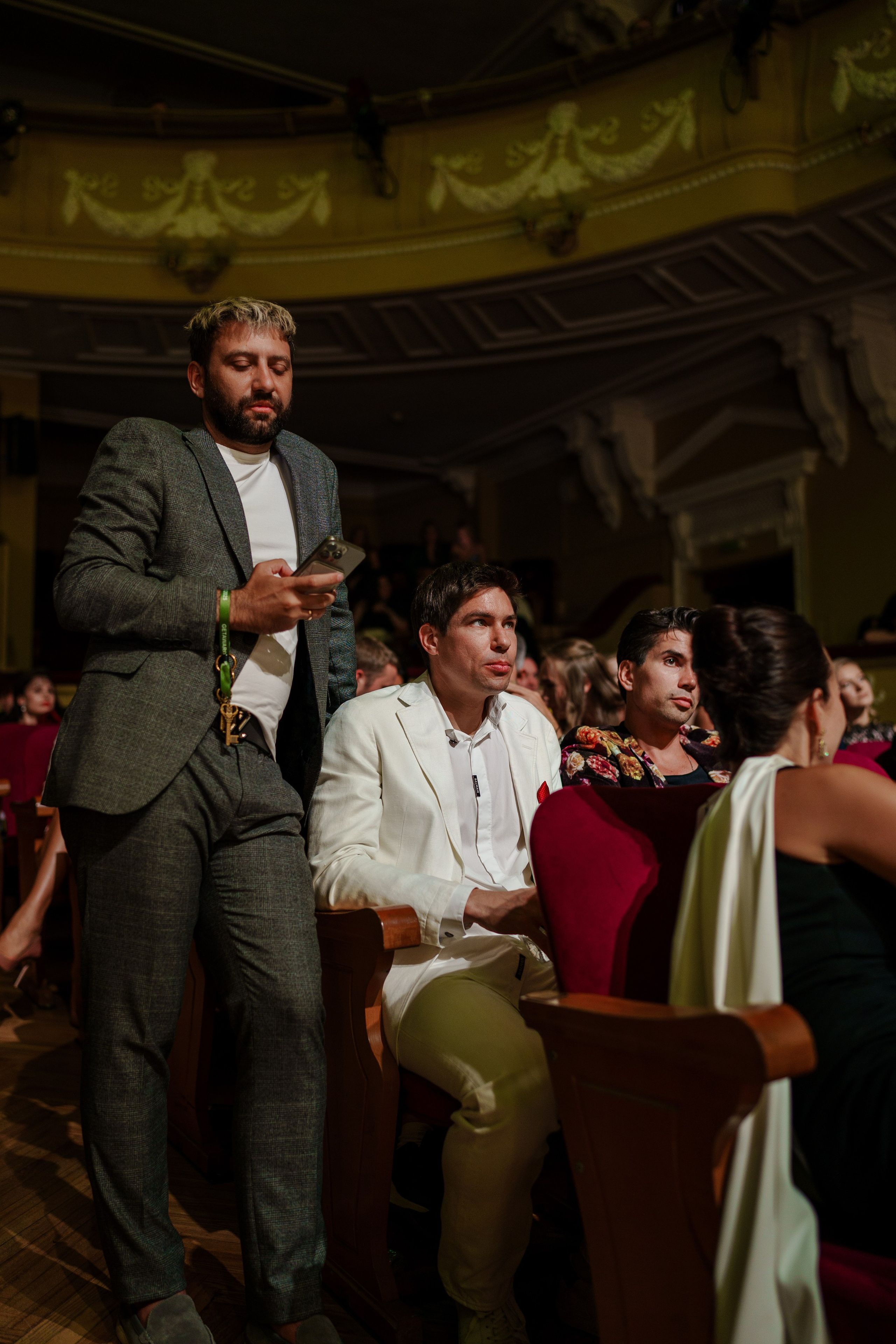 Фотограф репортажный на премию. Репортажный фотограф в Москве Саша Дружинина