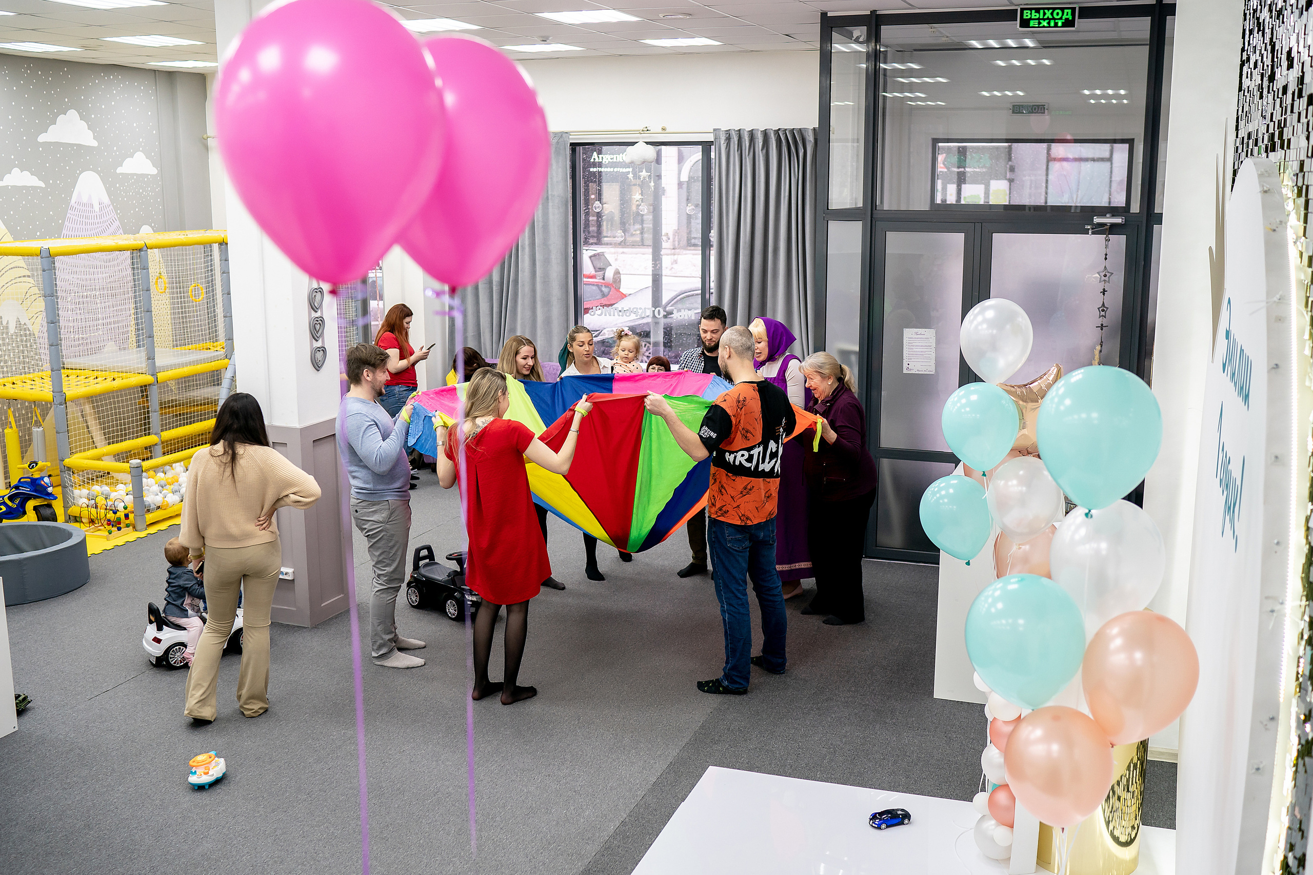 Годик Эмилии. Фотограф на Крещение и Венчание в Красноярске Рамазанова Юлия