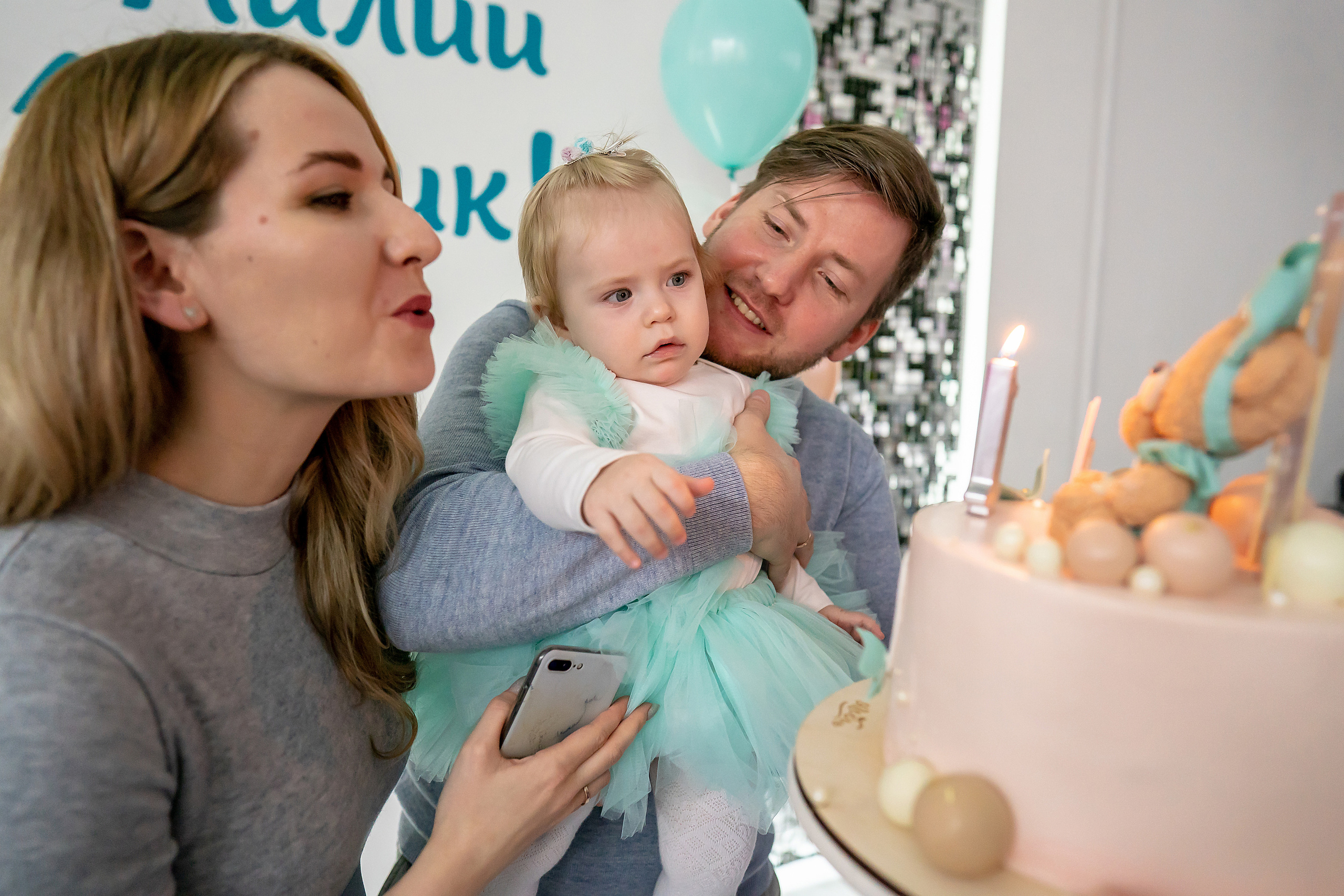 Годик Эмилии. Фотограф на Крещение и Венчание в Красноярске Рамазанова Юлия