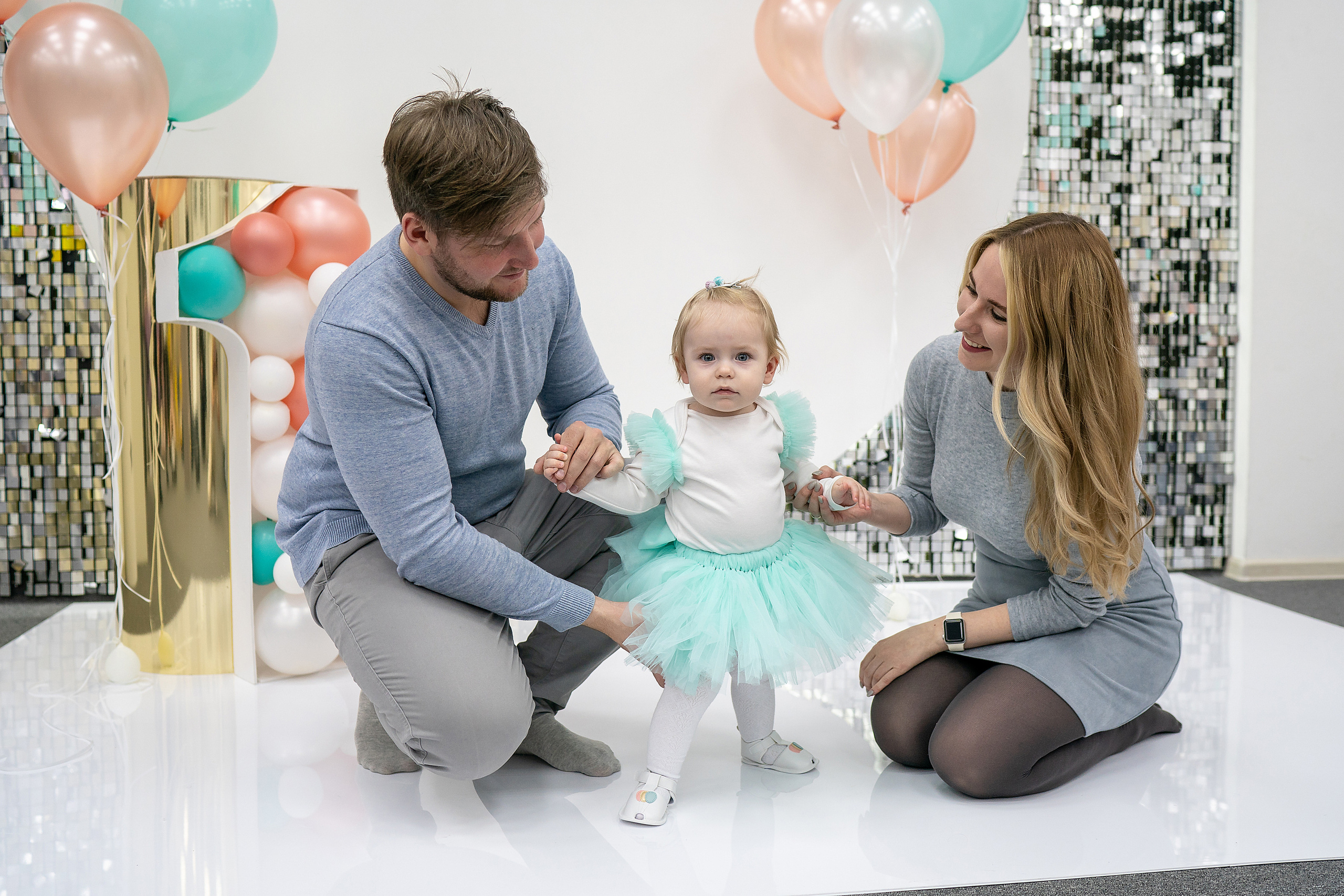 Годик Эмилии. Фотограф на Крещение и Венчание в Красноярске Рамазанова Юлия