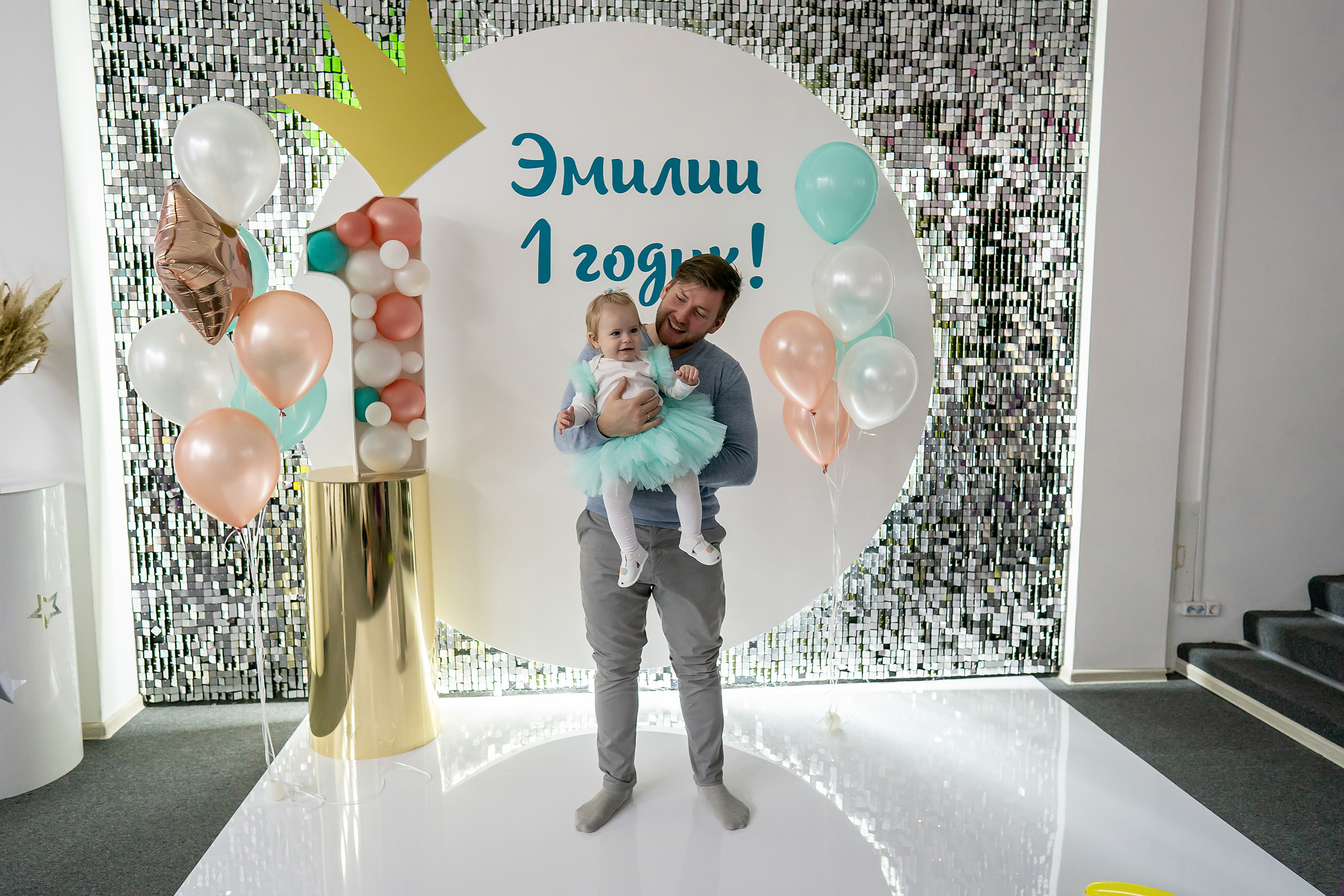 Годик Эмилии. Фотограф на Крещение и Венчание в Красноярске Рамазанова Юлия