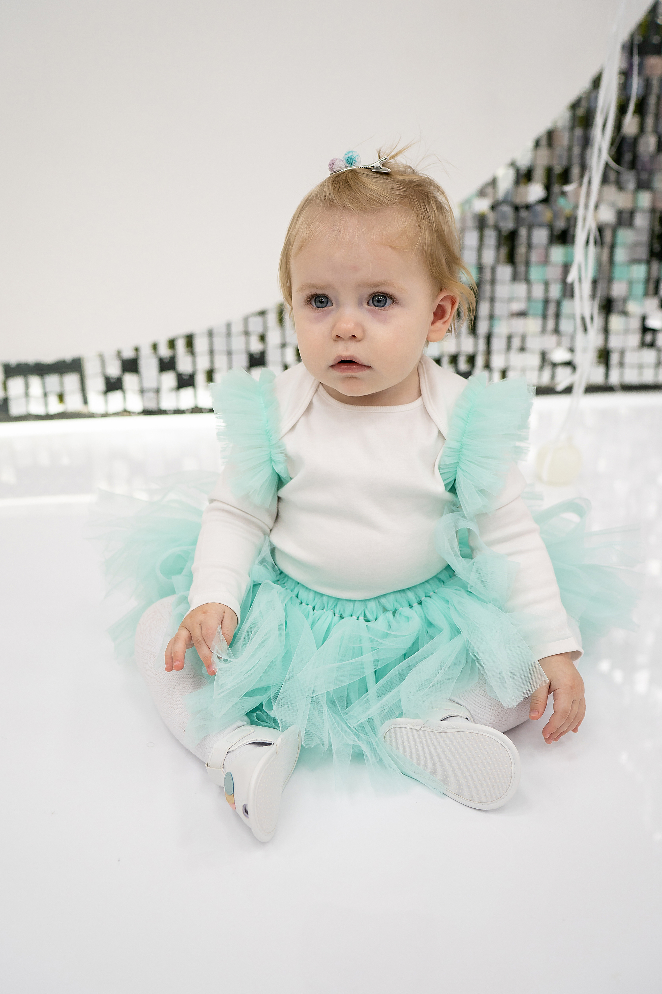 Годик Эмилии. Фотограф на Крещение и Венчание в Красноярске Рамазанова Юлия