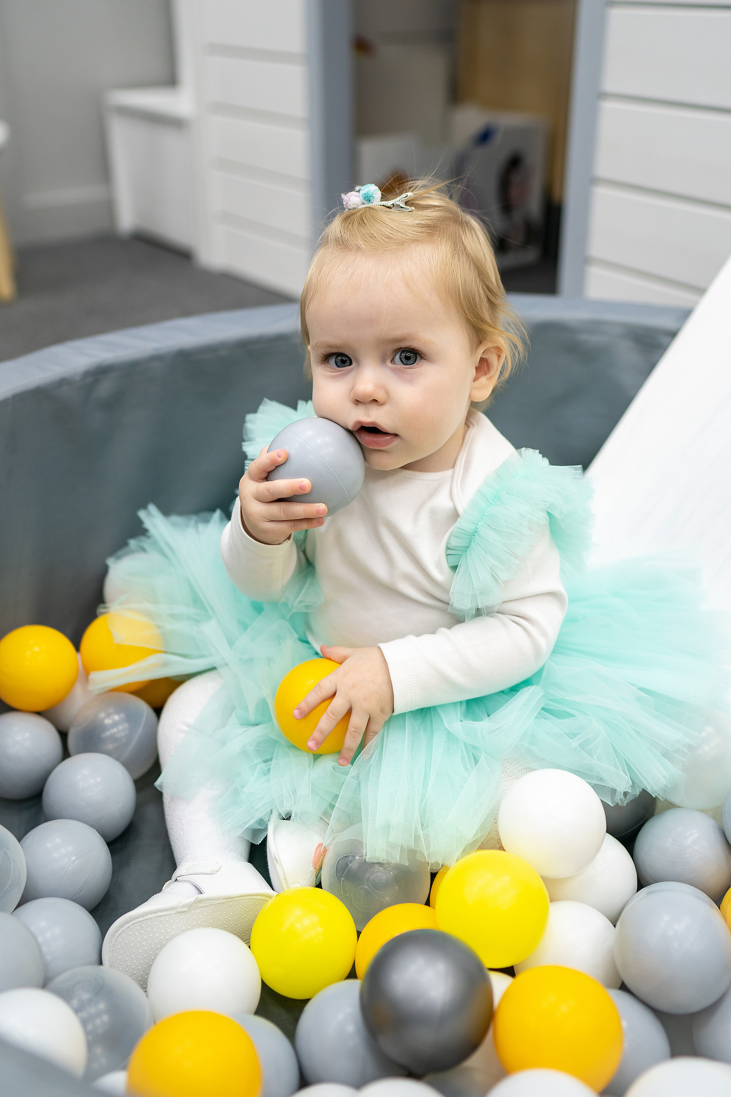 Годик Эмилии. Фотограф на Крещение и Венчание в Красноярске Рамазанова Юлия