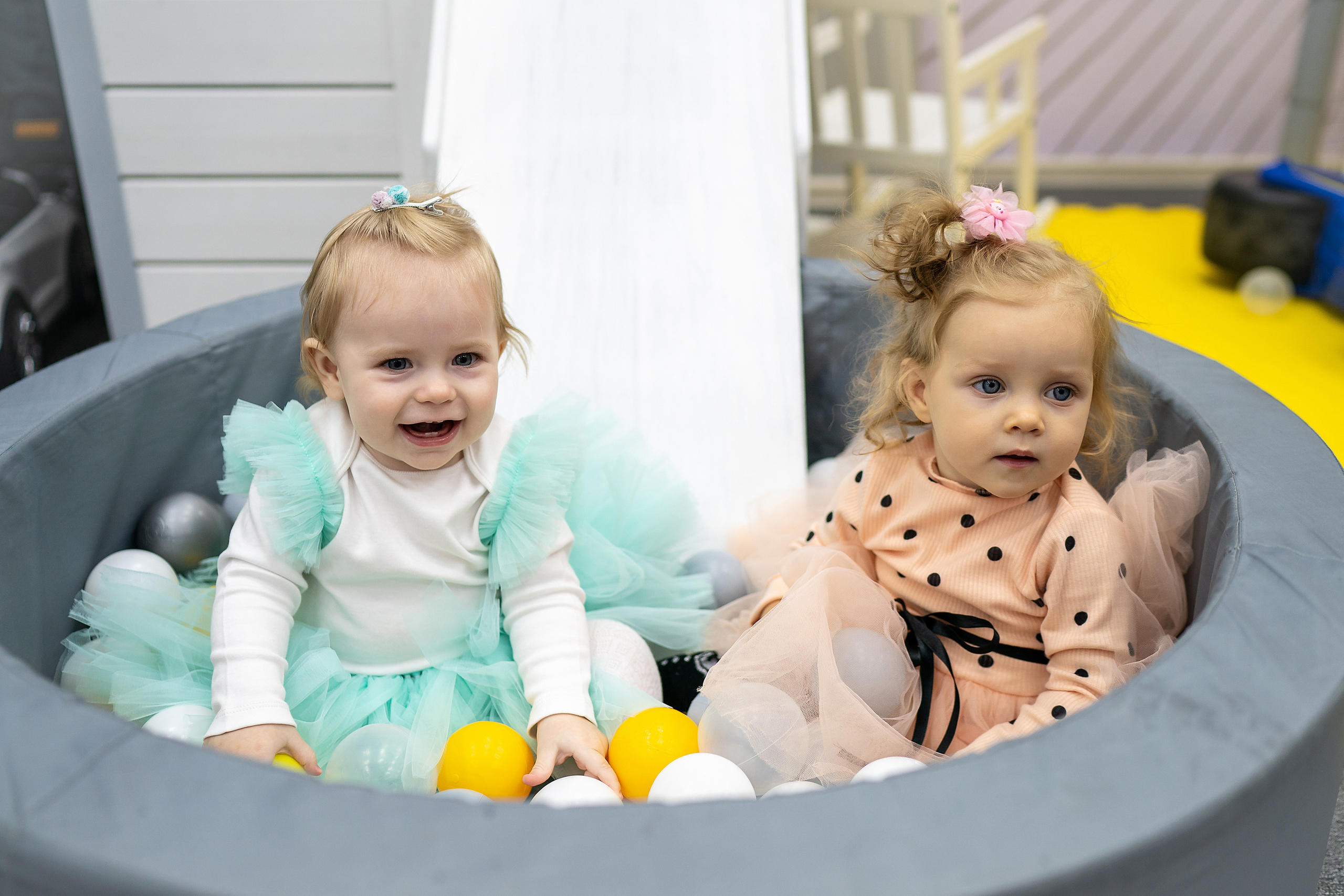 Годик Эмилии. Фотограф на Крещение и Венчание в Красноярске Рамазанова Юлия