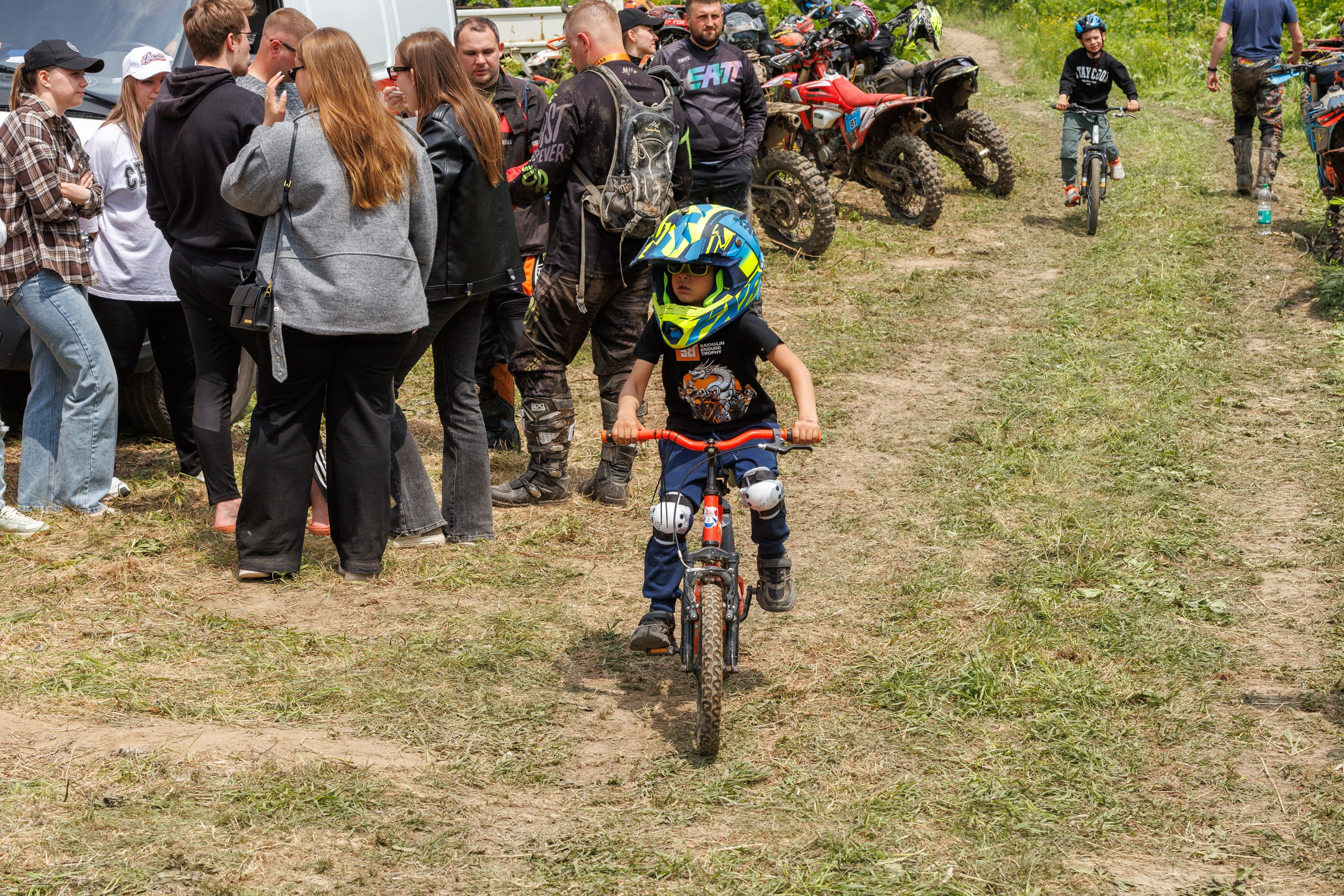 SET Project 2025. Свадебный, семейный и репортажный фотограф в Южно-Сахалинске Артур Петросян