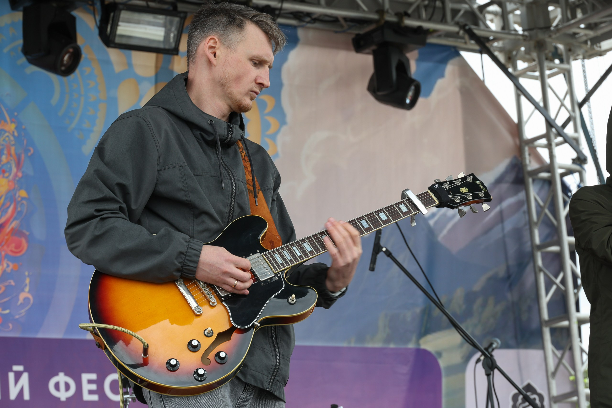 Фестиваль Счастье фест. СК Чекерил