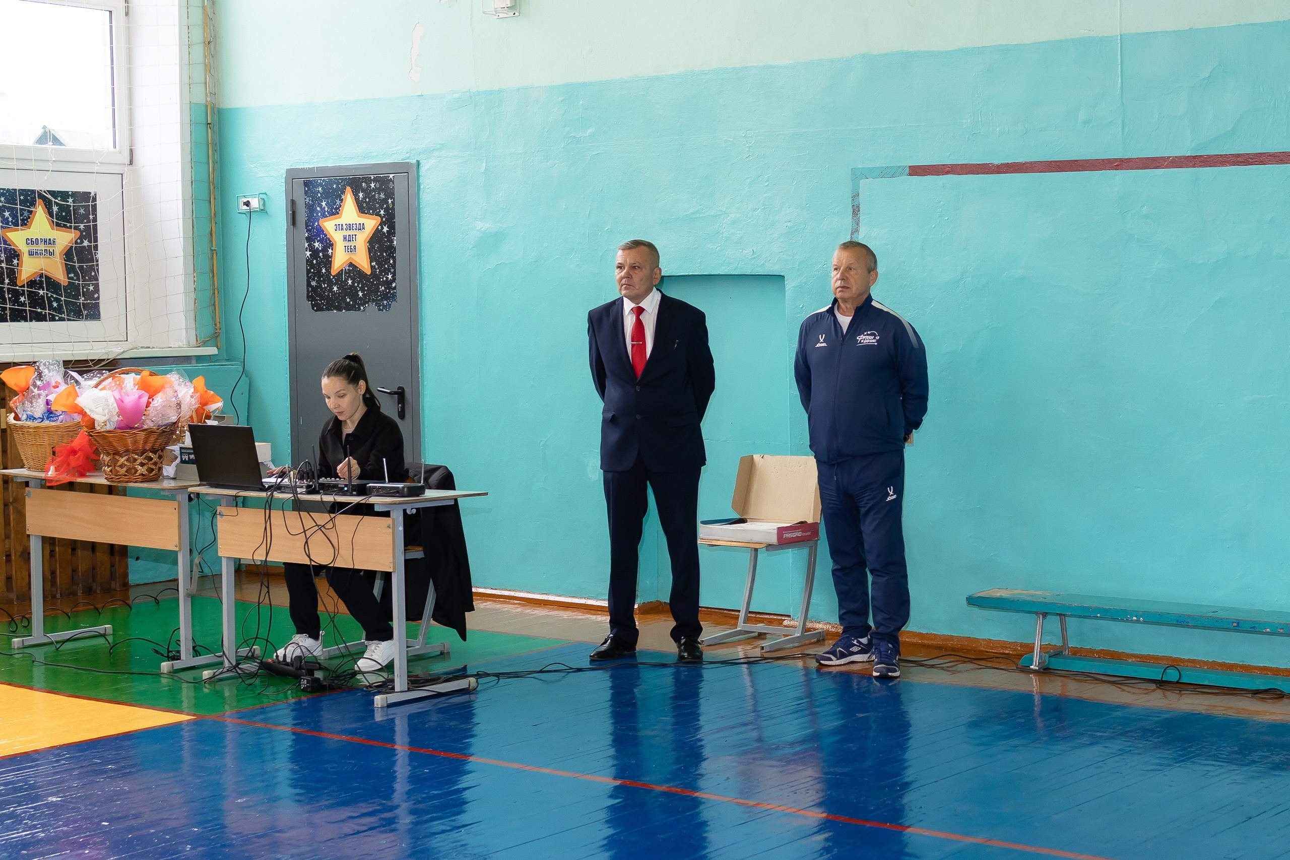 1.09.2026, школа № 10: фото с линейки и первого урока