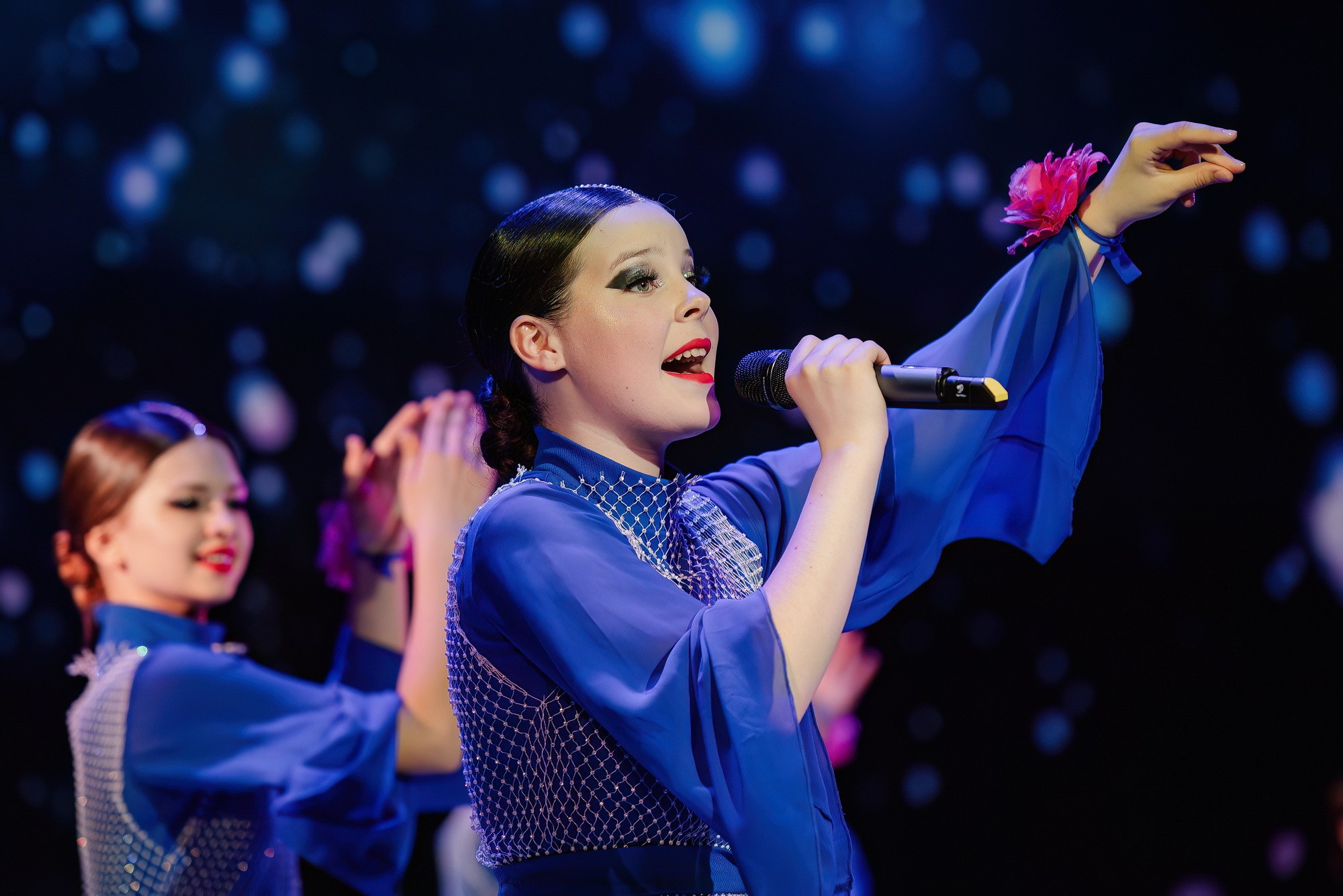 Отчетный концерт Образцового коллектива Алтая театра эстрадной песни «Созвездие». Свадебный и репортажный фотограф Никита Сницарев в Барнауле