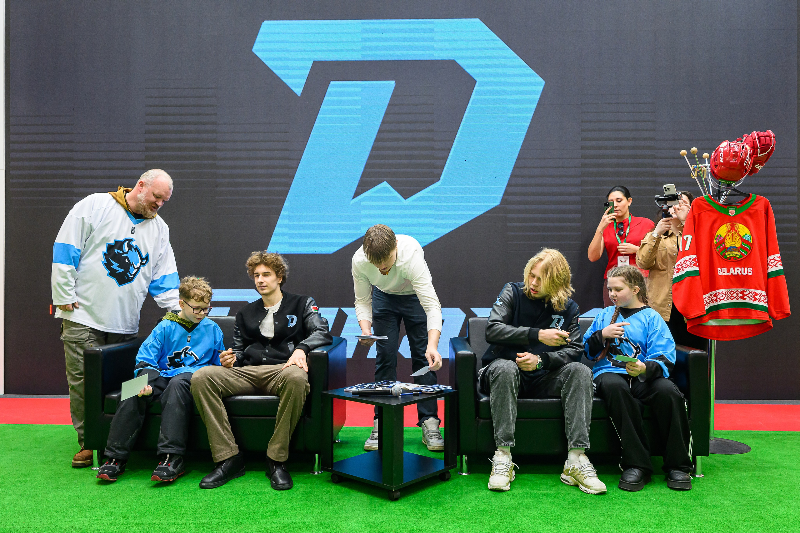 @hcdinamo.by. Фотоуслуги, услуги фотографа, фотографирование важных событий