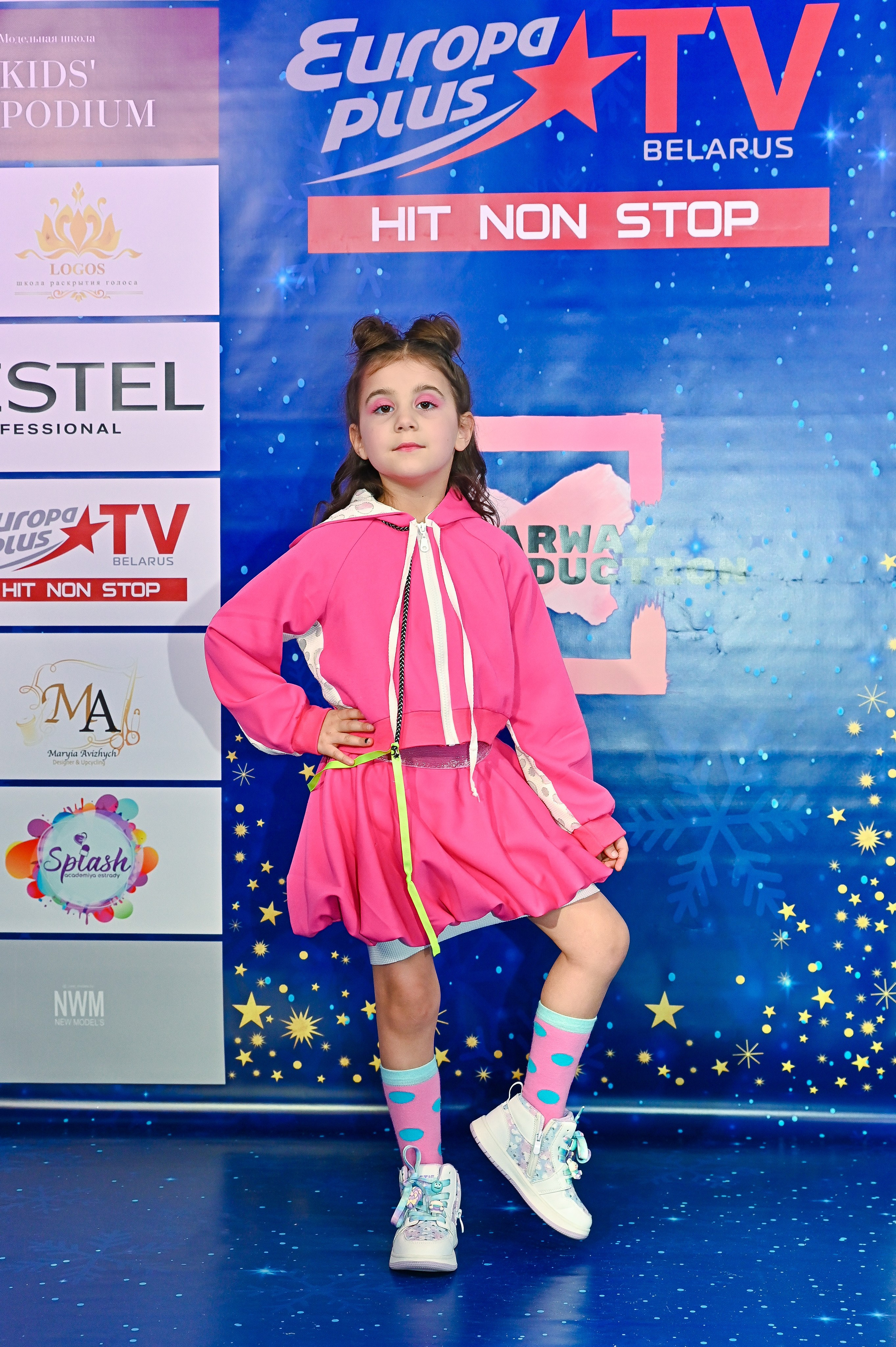 Большая новогодняя тусовка. Фотоуслуги, услуги фотографа, фотографирование важных событий