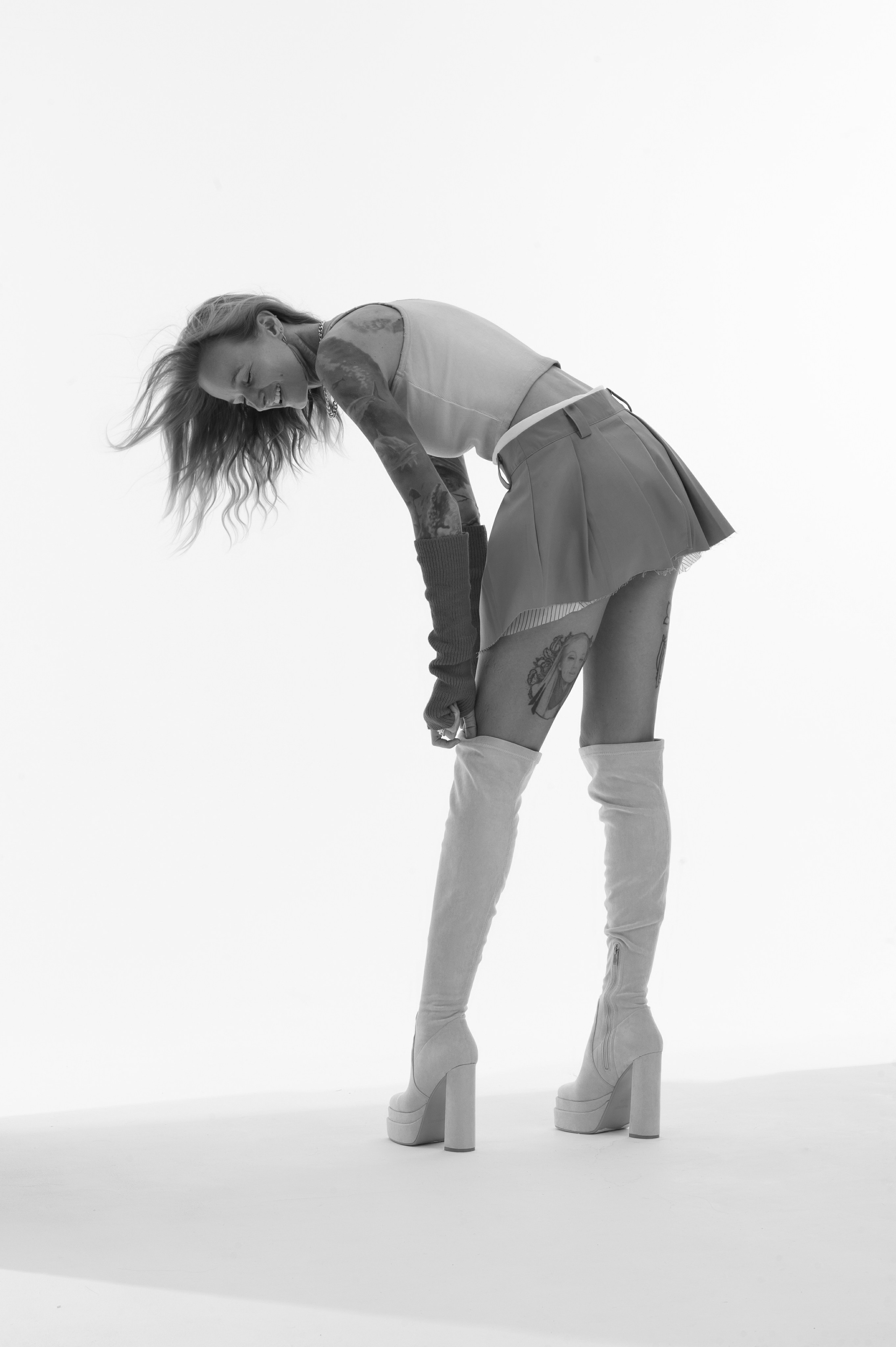 Фотосессия в стиле минимализм. Александр Mr.Brass — фотографирую женский портрет в Москве