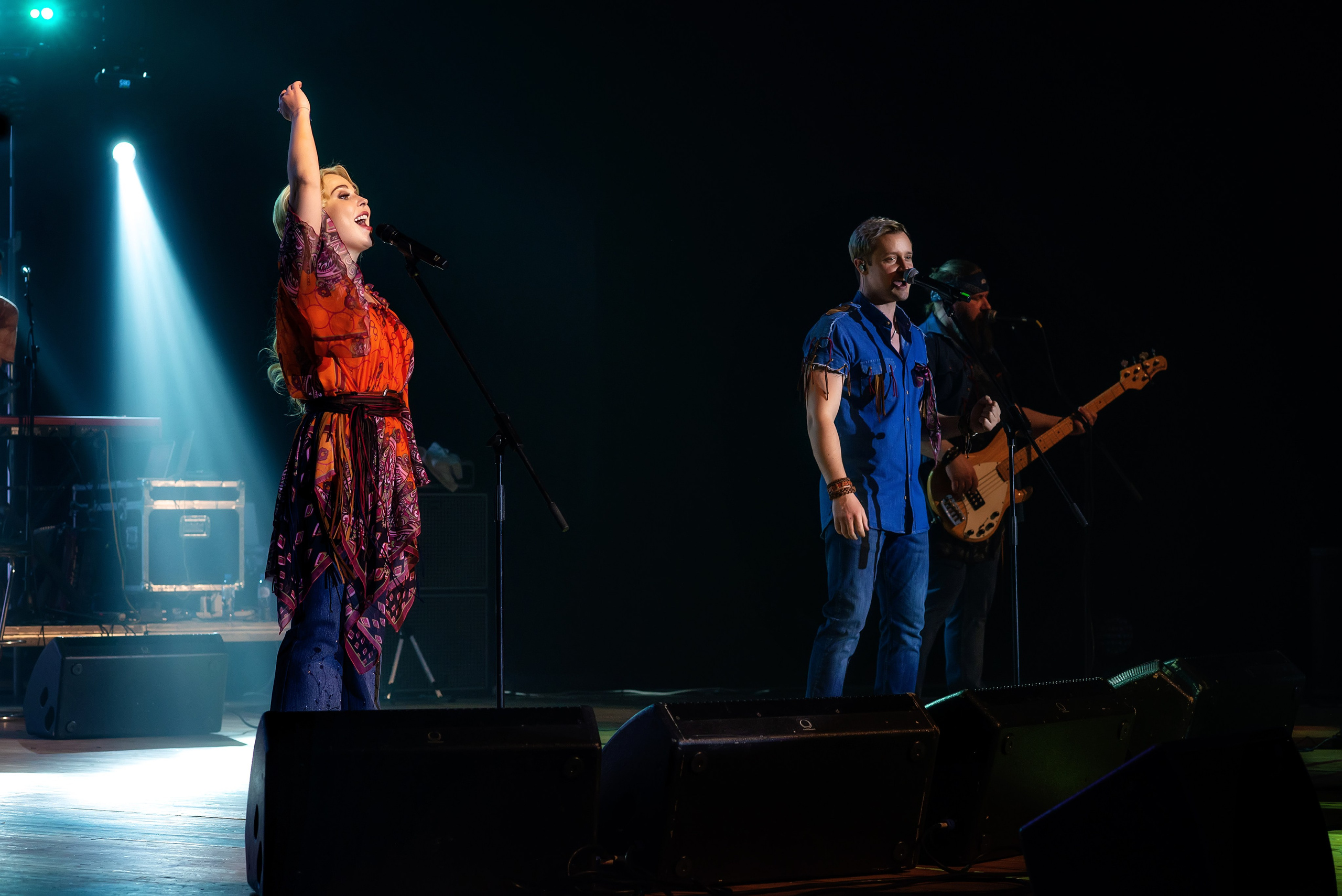 Концерт Пелагеи. Школьный, фэшн фотограф в Тюмени и в России Ирина Королева