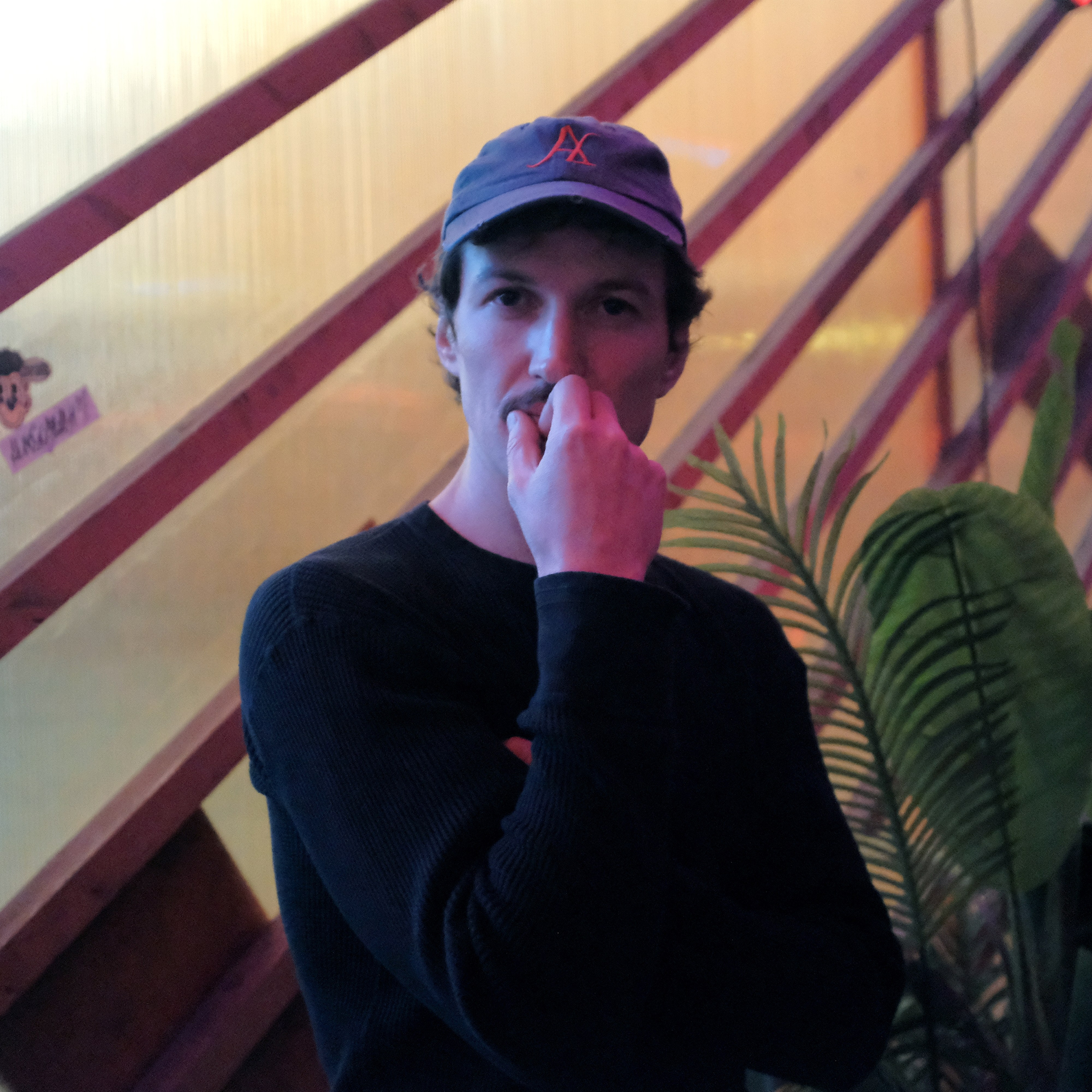 Мир2/16.08.2025. Репортажный фотограф в Санкт-Петербурге Даниил Могута