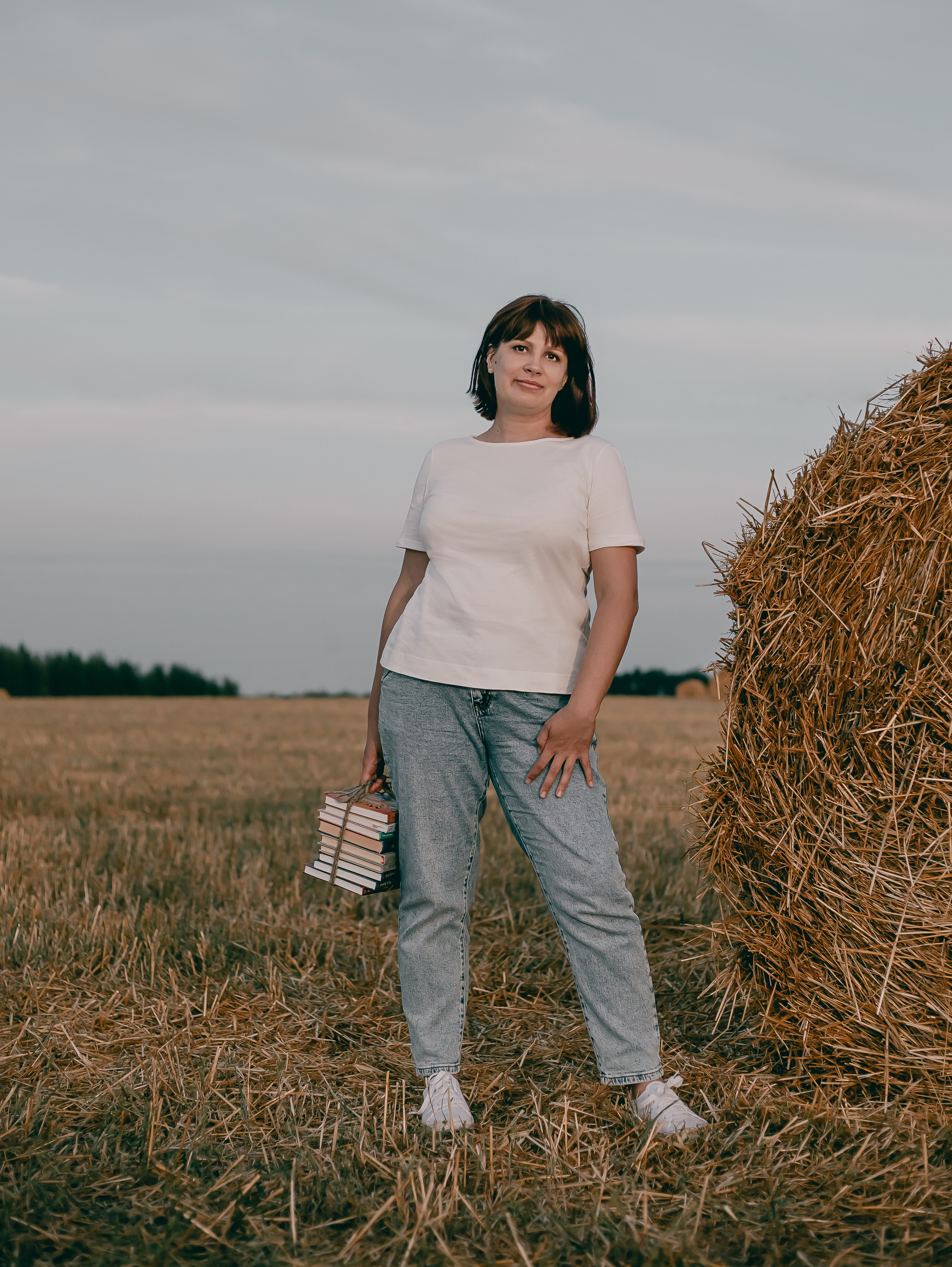 Марина_поле, стога. Фотограф Воронеж, Новая Усмань Мария Бублик