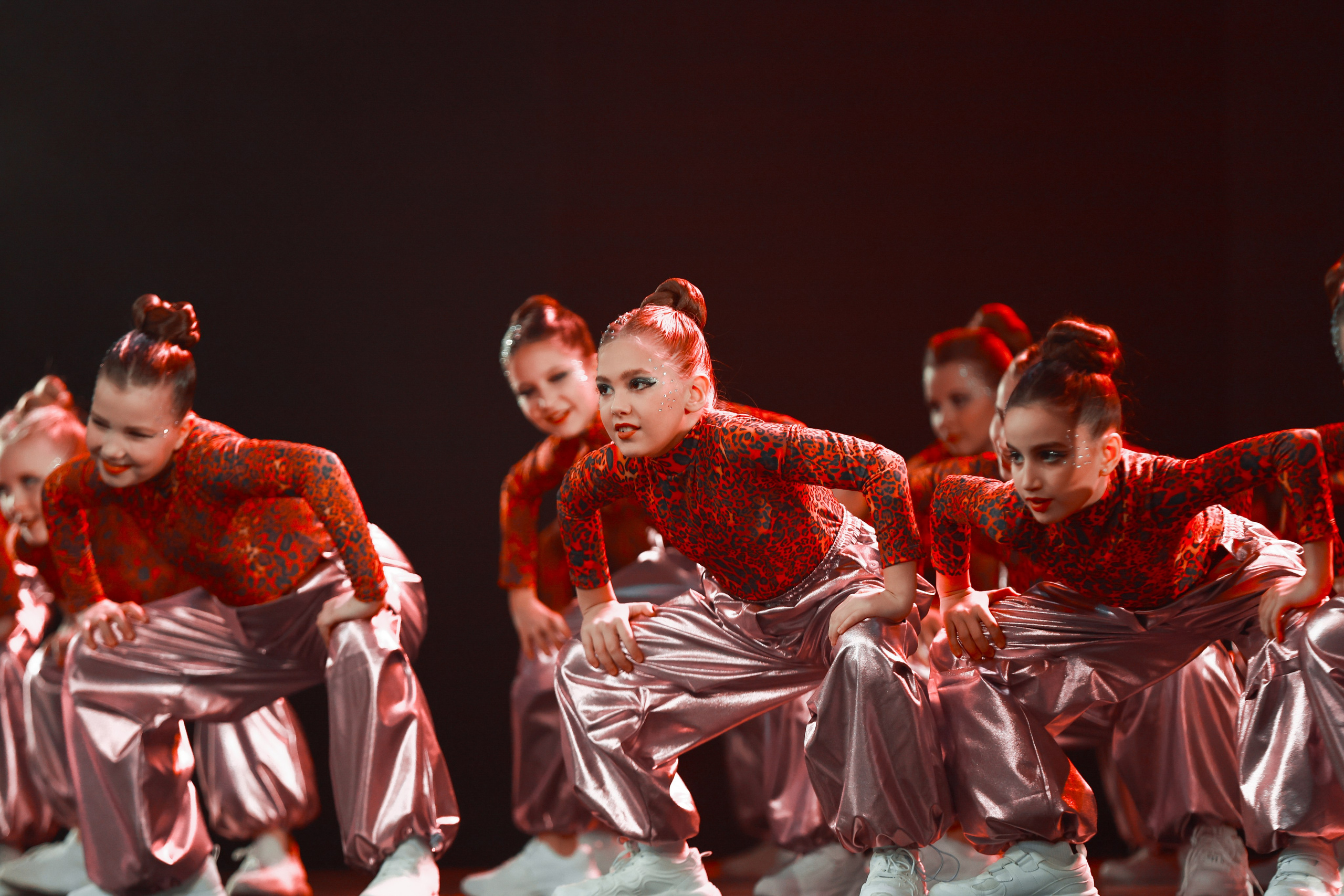 TODES Новогодняя перезагрузка 2024. MIG — студия спортивной фотографии Михаила Голянского