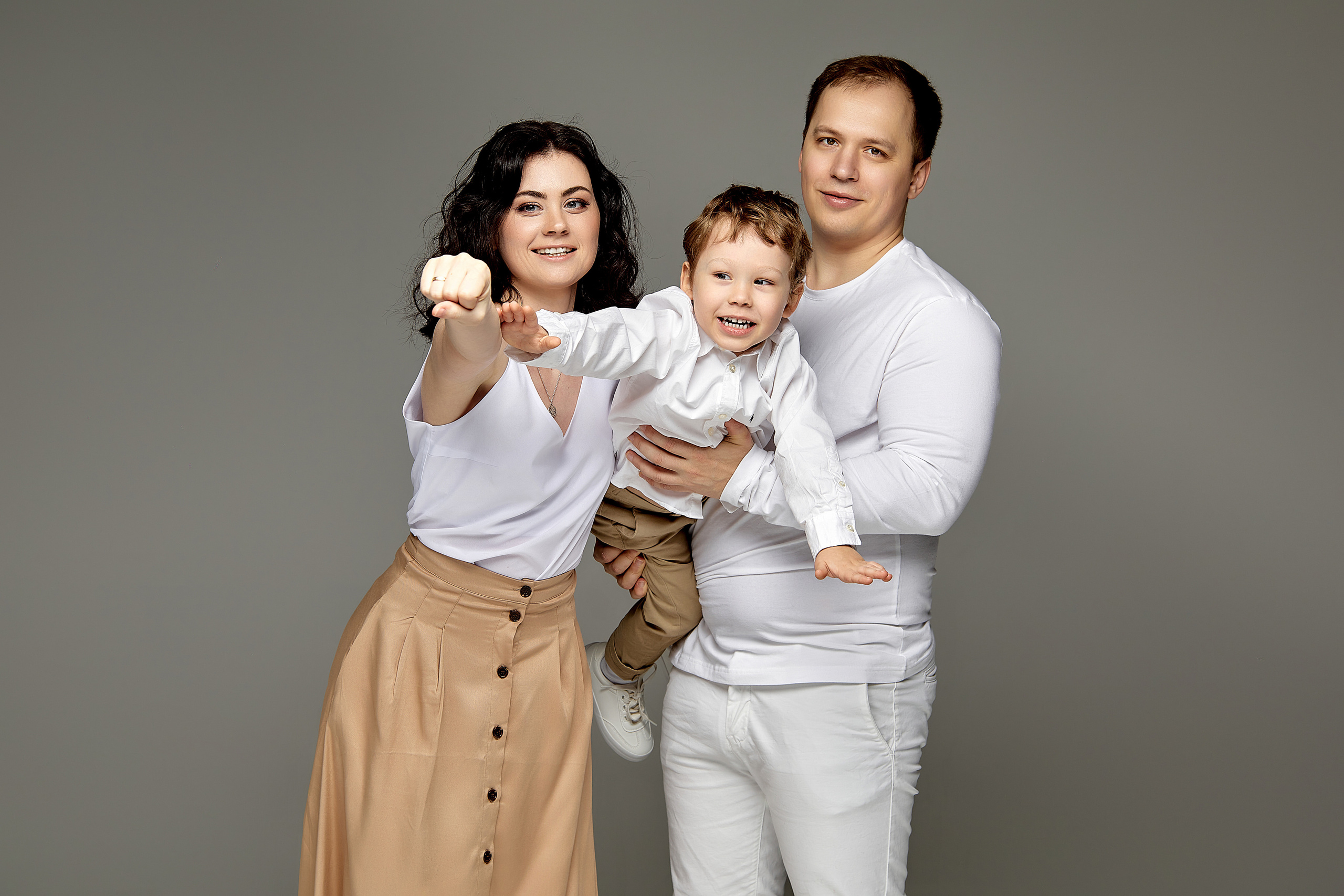 Семейная студийная фотосессия. Фотограф в Минске Анна Кучинская