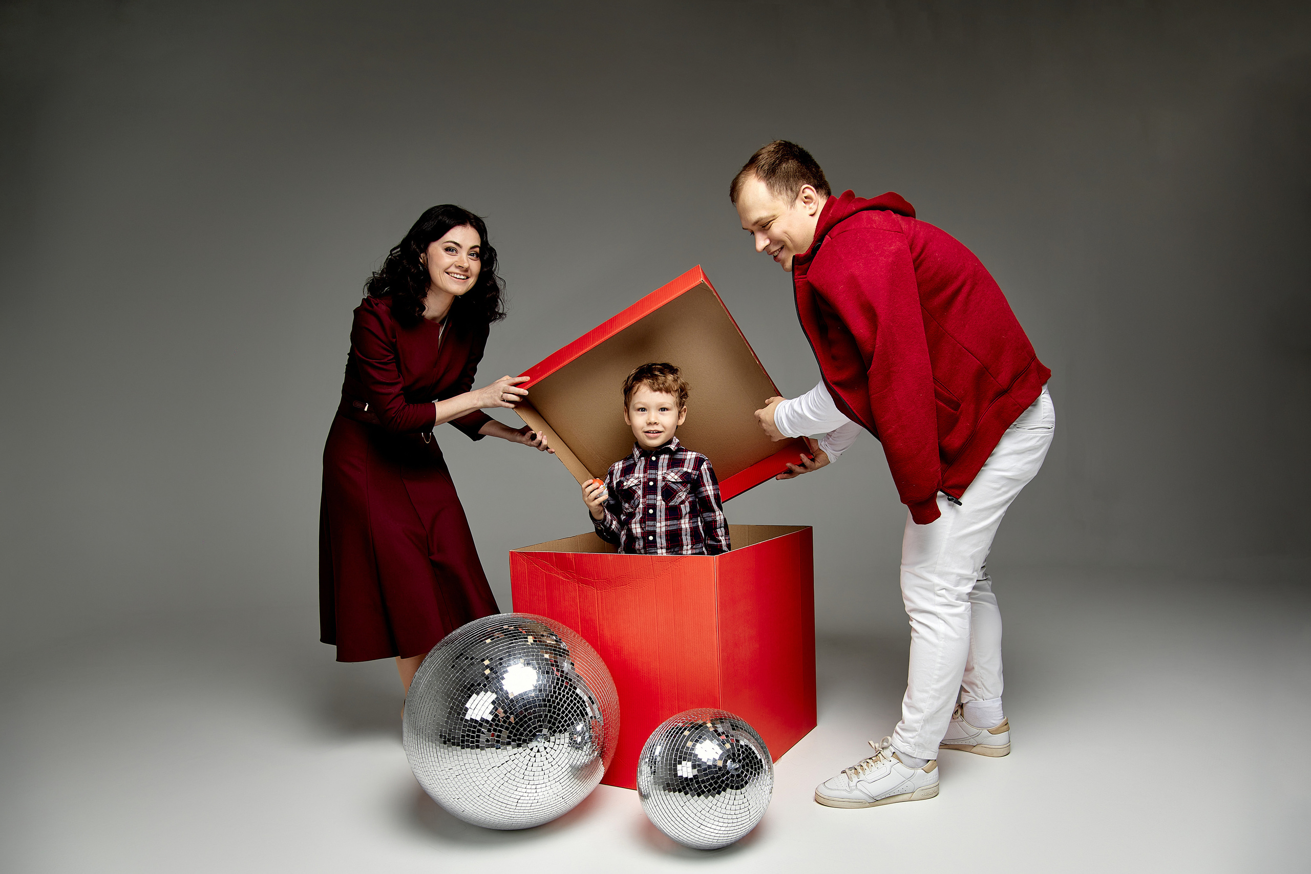 Семейная студийная фотосессия. Фотограф в Минске Анна Кучинская