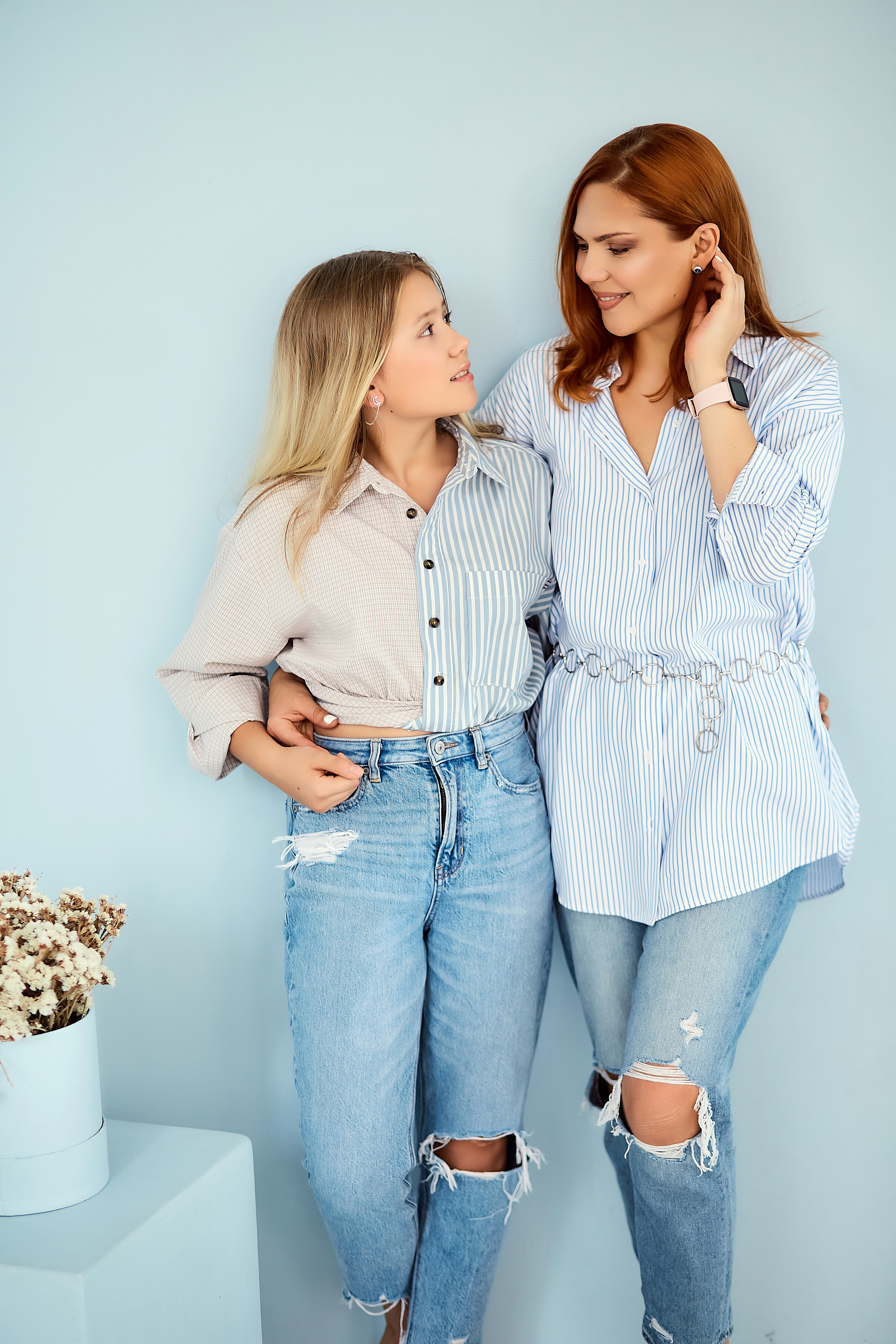 Мама и дочь в студии. Фотограф в Минске Анна Кучинская