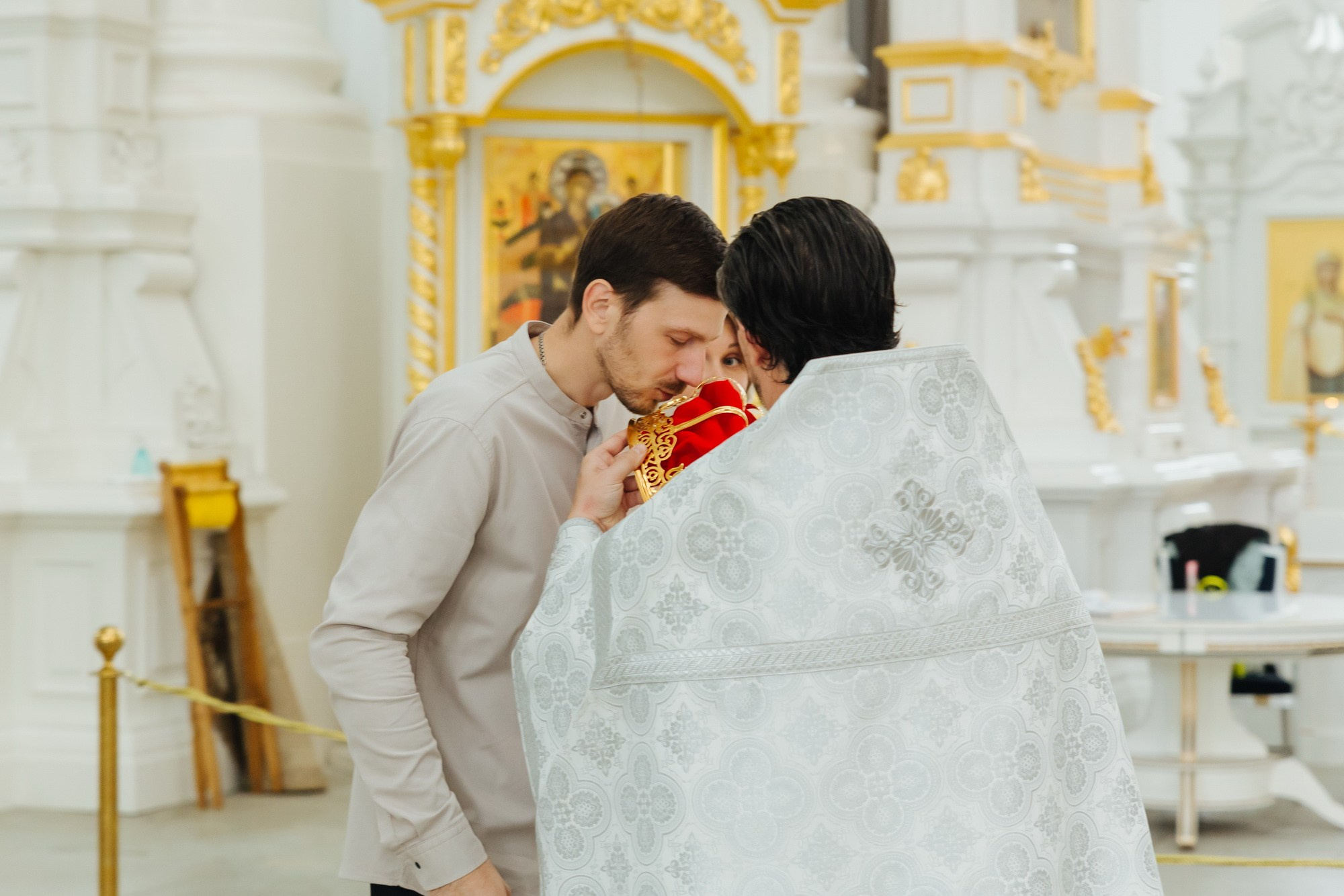 где лучше венчаться спб, смольный собор, сколько стоит венчание, лучший храм церковь для венчания, стоимость венчания в смольном соборе, фотограф на венчание, обвенчаться в Питере, смольный собор как обвенчаться