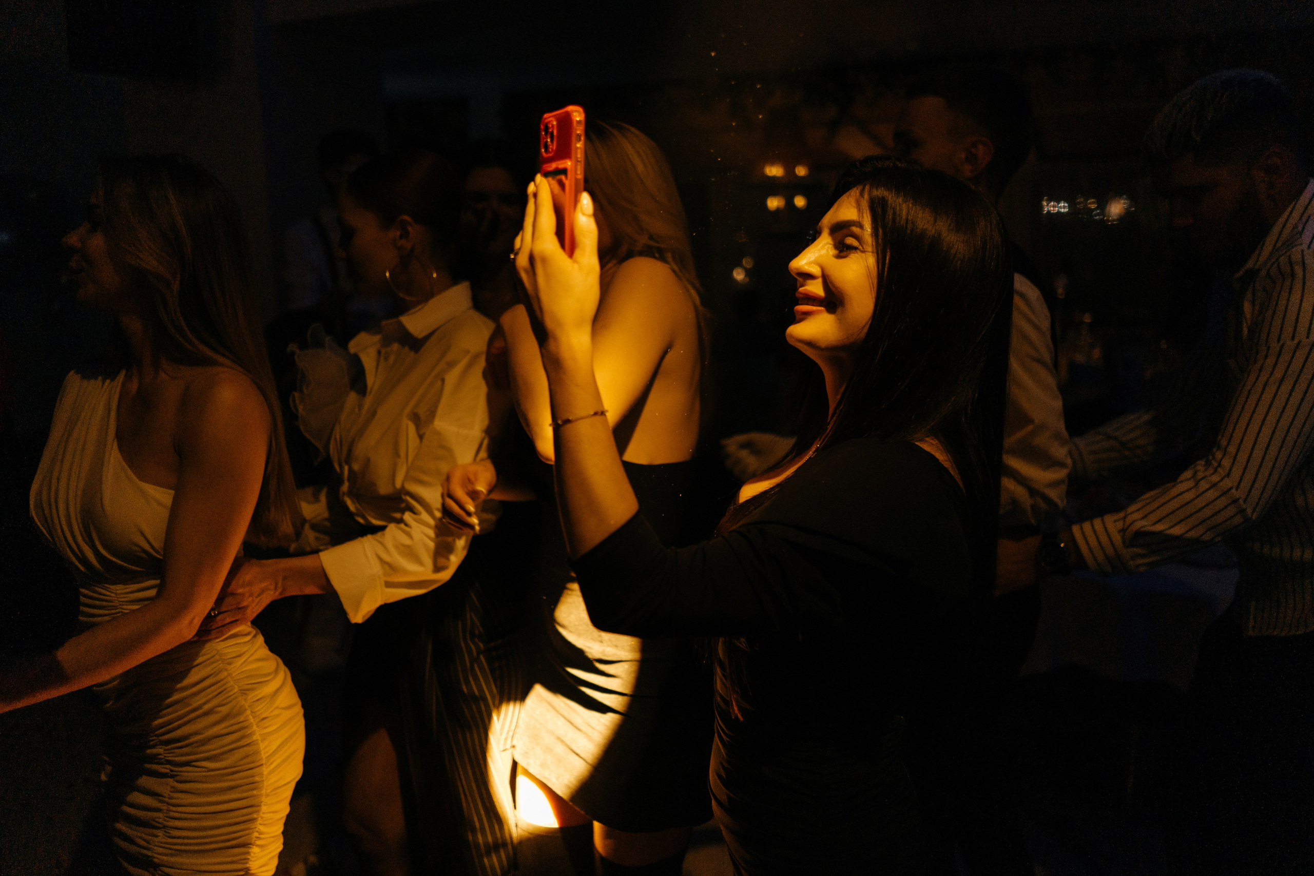 8 марта (пятница). BENUAR Restaurant