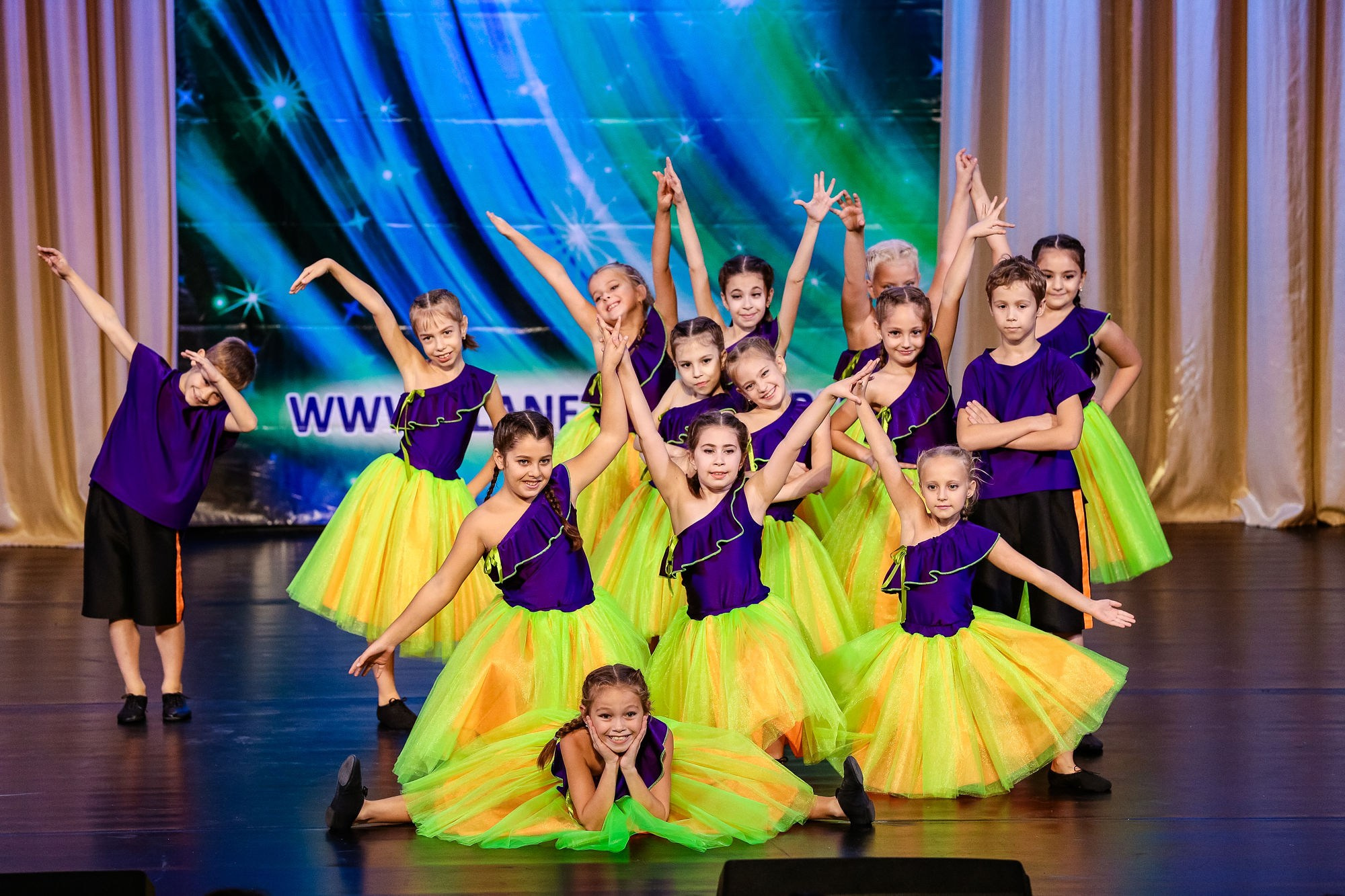 Репортажная фотосъемка детских музыкально-танцевальных фестивалей. Репортажный фотограф | Роза Хутор Красная Поляна Сочи Сириус