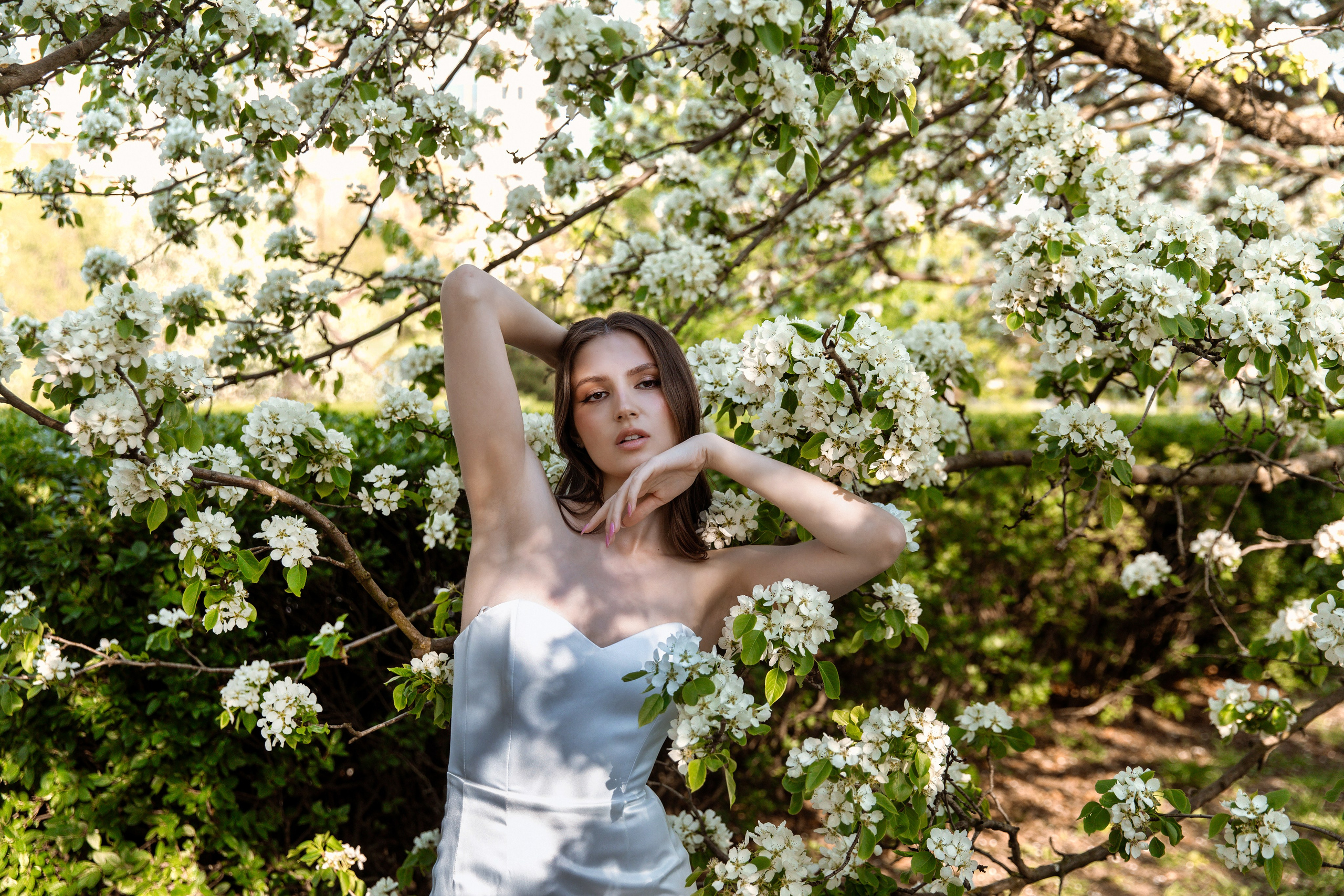 Мария в саду. Свадебный и семейный фотограф Москва и Московская область