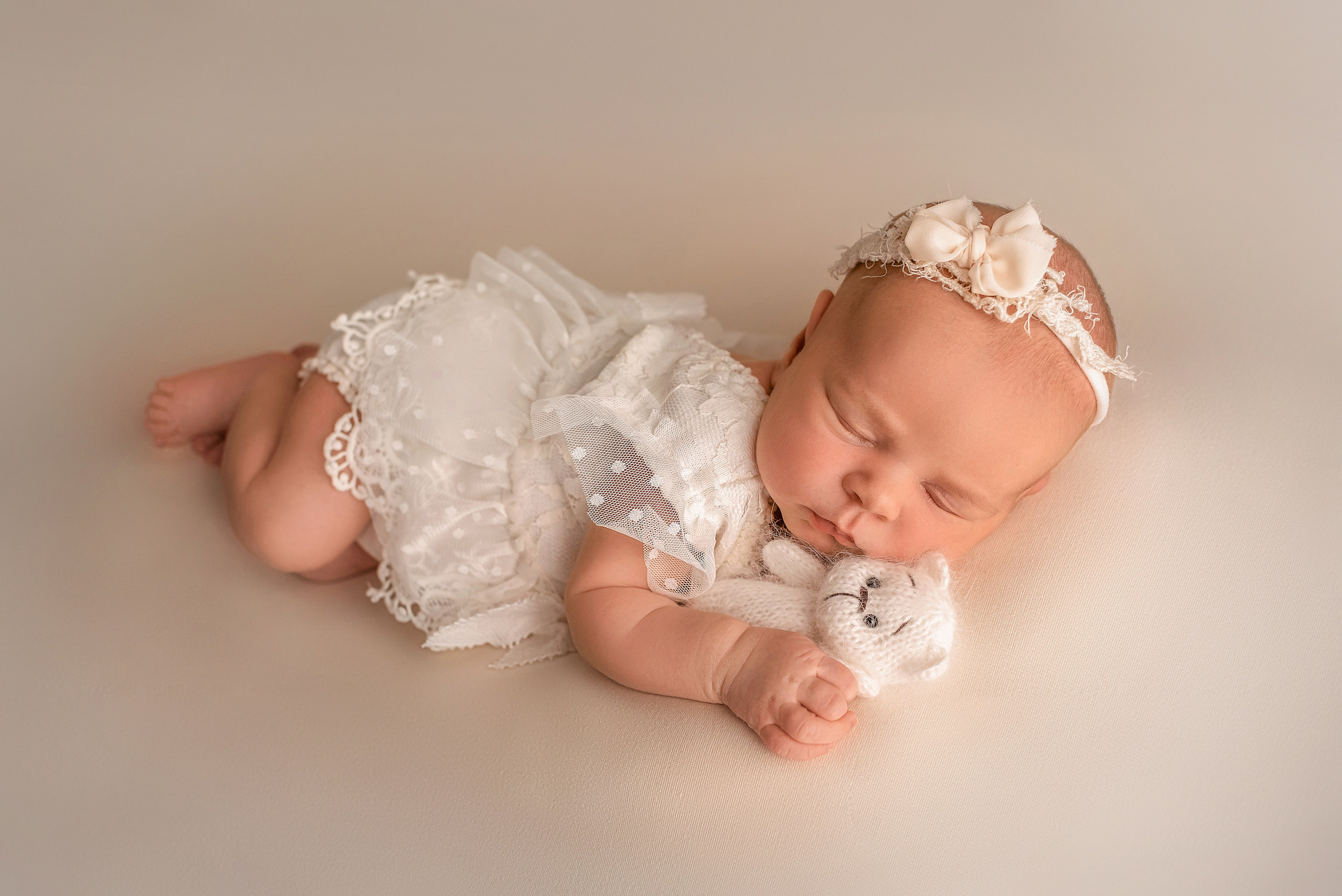 Новорождённые девочки. Детский фотограф новорождённых в Минске Боровик Екатерина