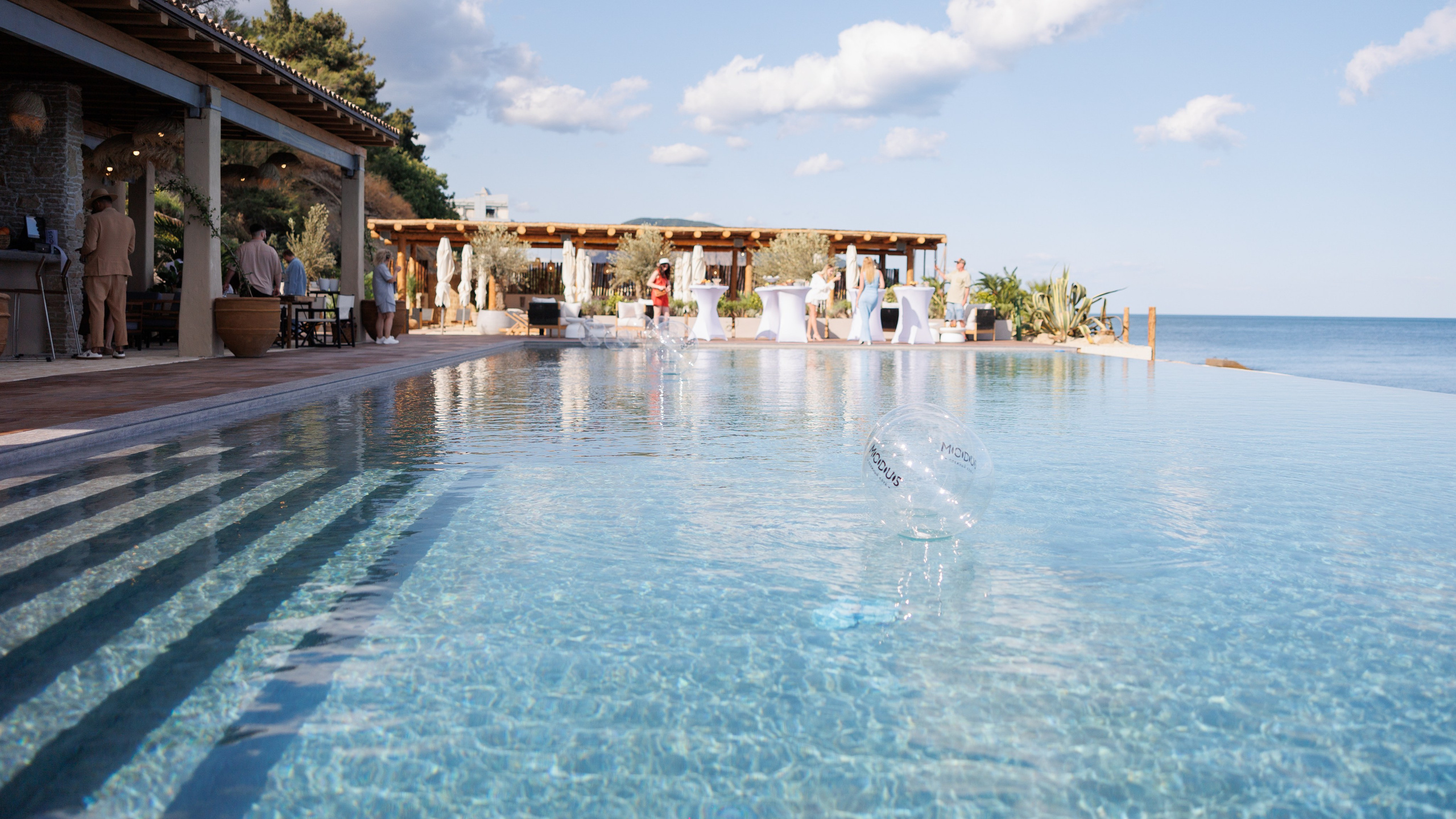 Modus Beach Club. Свадебный фотограф в Крыму