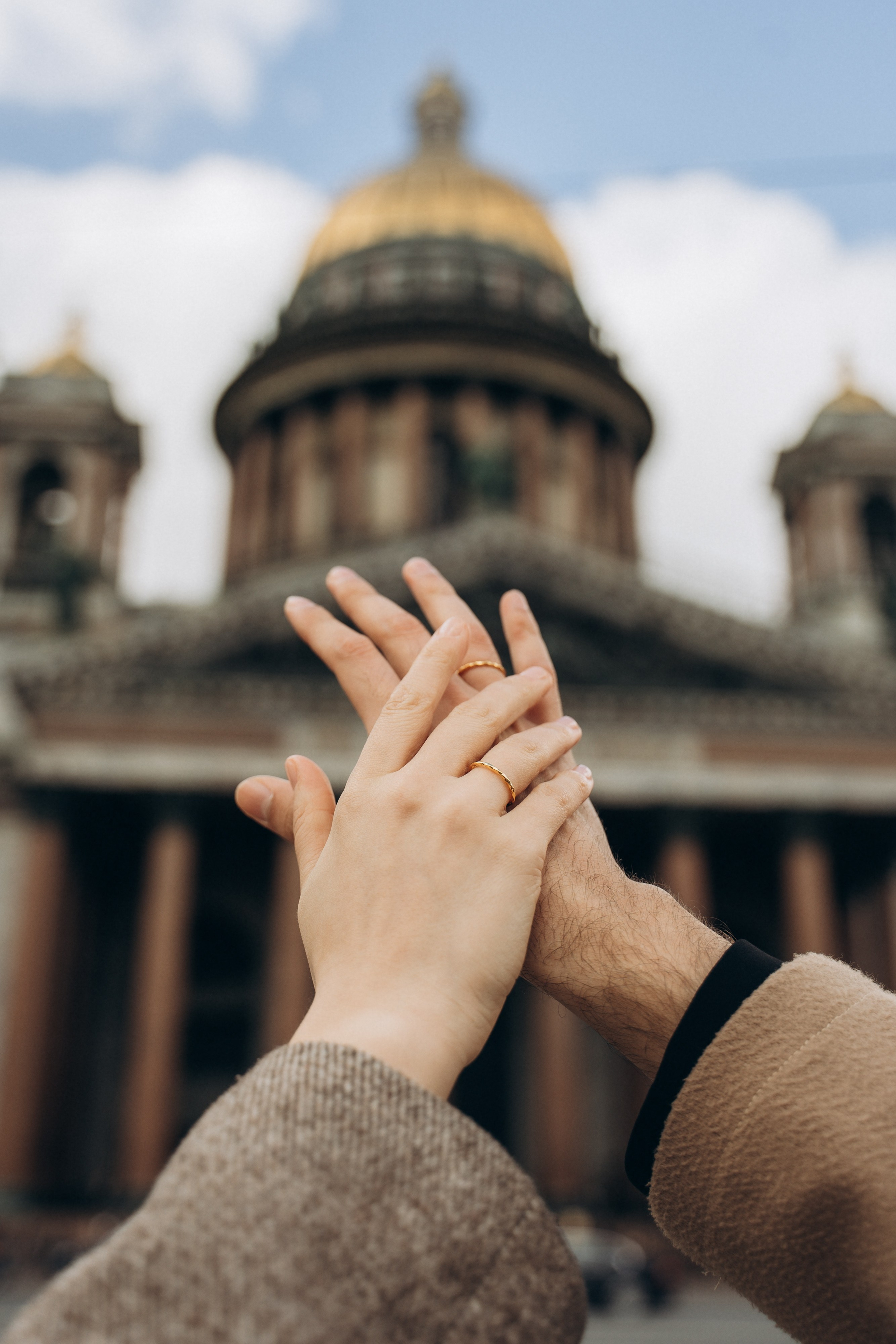 Любовь По-Питерски (1 Дворец, Дом Ученых, Зимняя канавка, Казанский и Исаакиевский собор, и банкет). Фотограф в Санкт-Петербурге — Лучина Екатерина