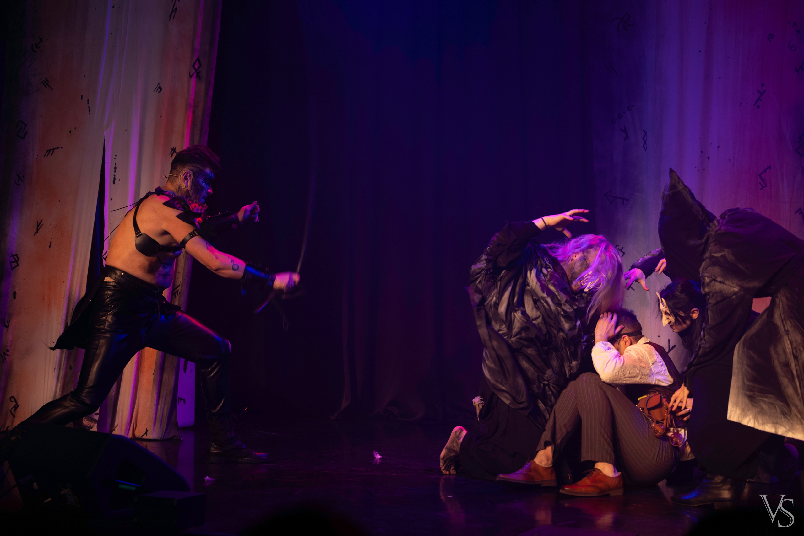 Книга стихий 25.01. Фотограф Виктор Степанов