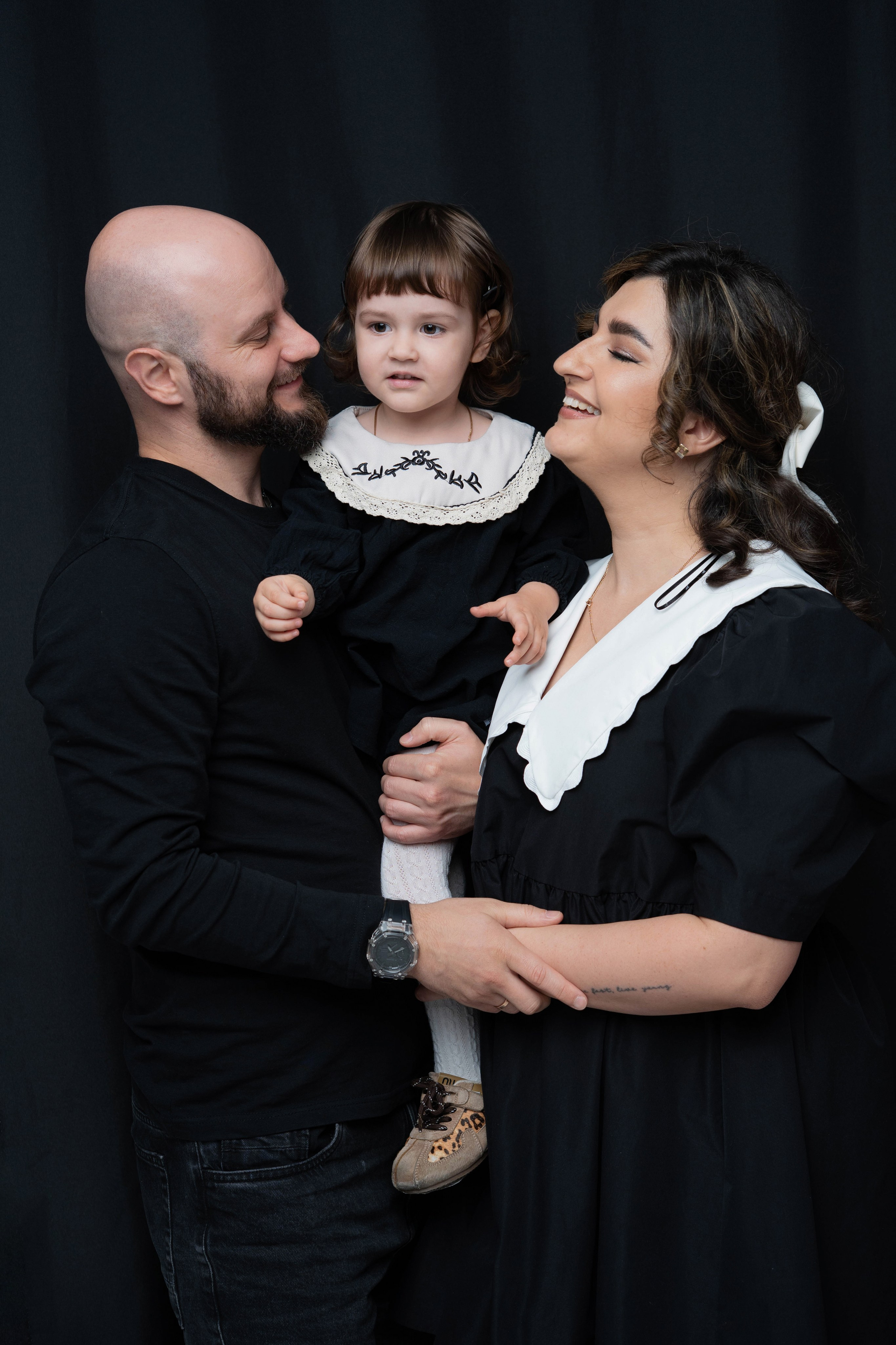 Семейная фотосессия в студии. Профессиональный Фотограф в Сочи Марина Ситкина