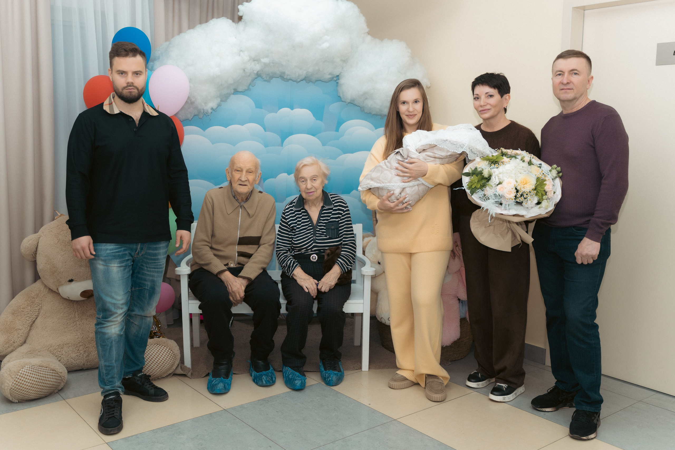 Выписка. Клинический госпиталь MD GROUP на Севастопольском проспекте. Фотографы на роды в Москве. Фото и видео родов. Фотопроект «Продолжение рода»