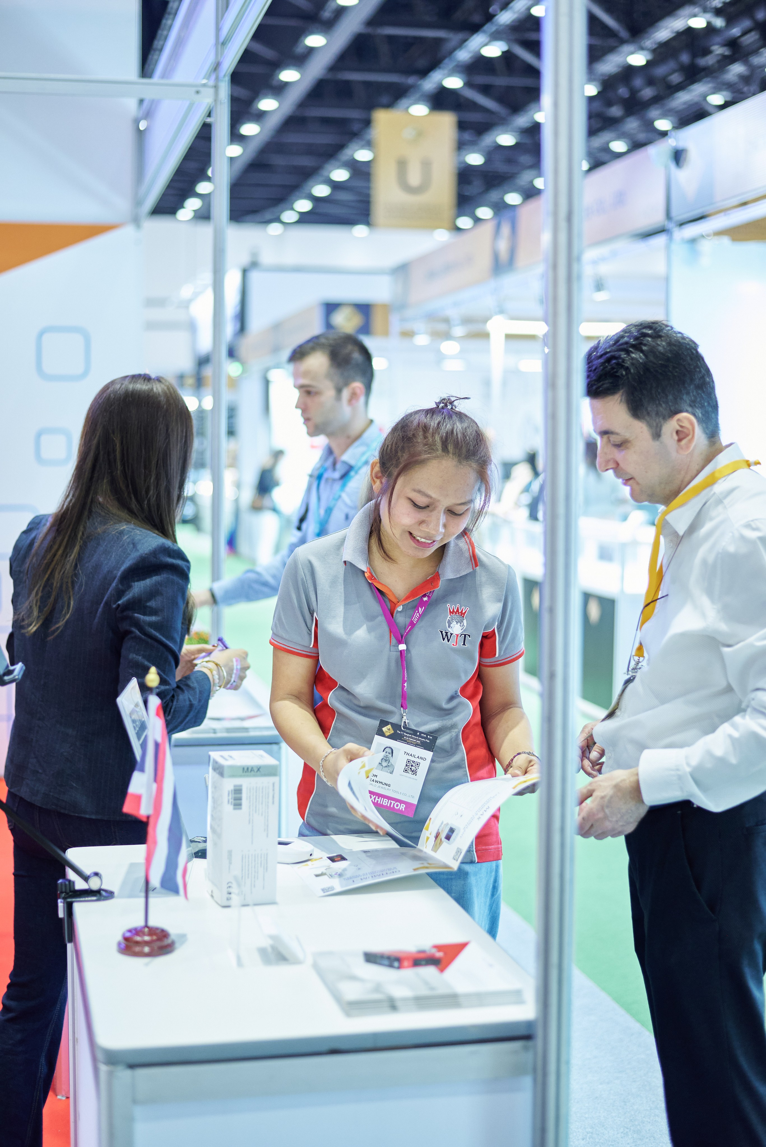 BANGKOK GEMS & JEWELRY FAIR. Photographer Bangkok — Pattaya | фотограф Бангкок — Паттайа