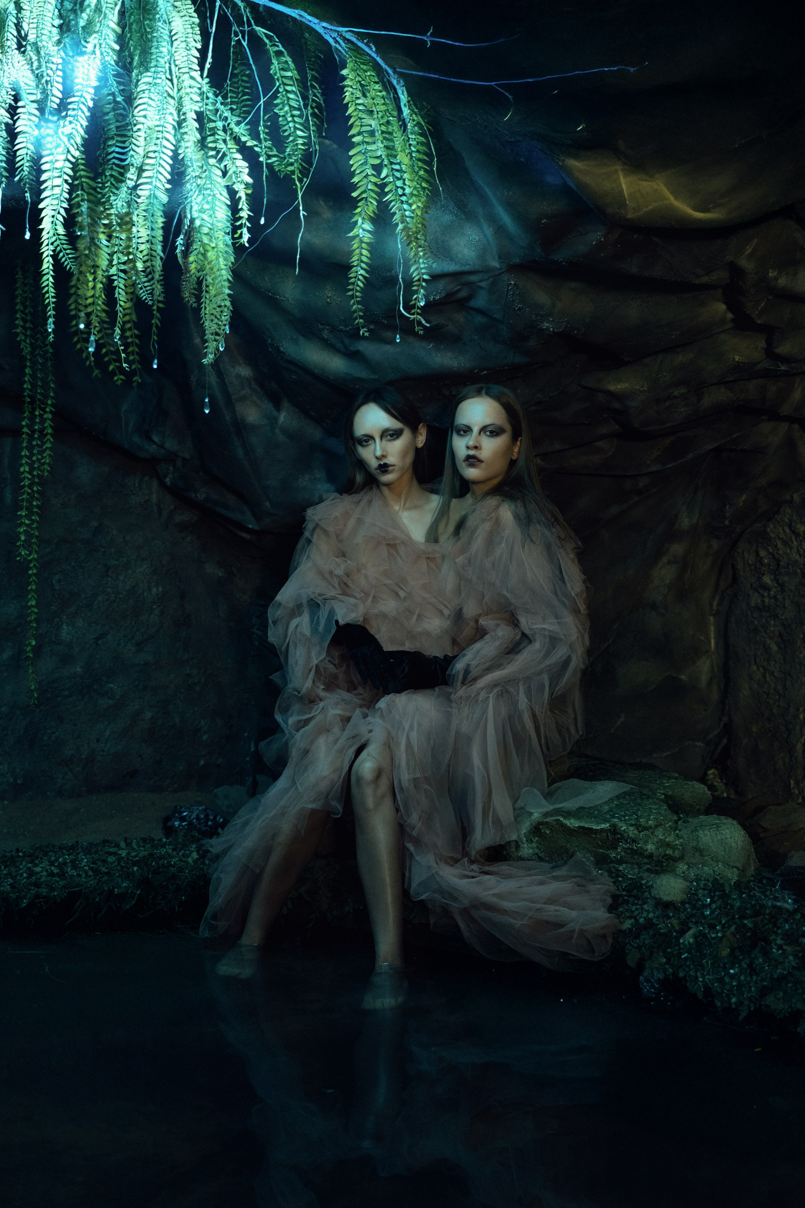 Сиамские близнецы. Фотограф Anita Mivchas